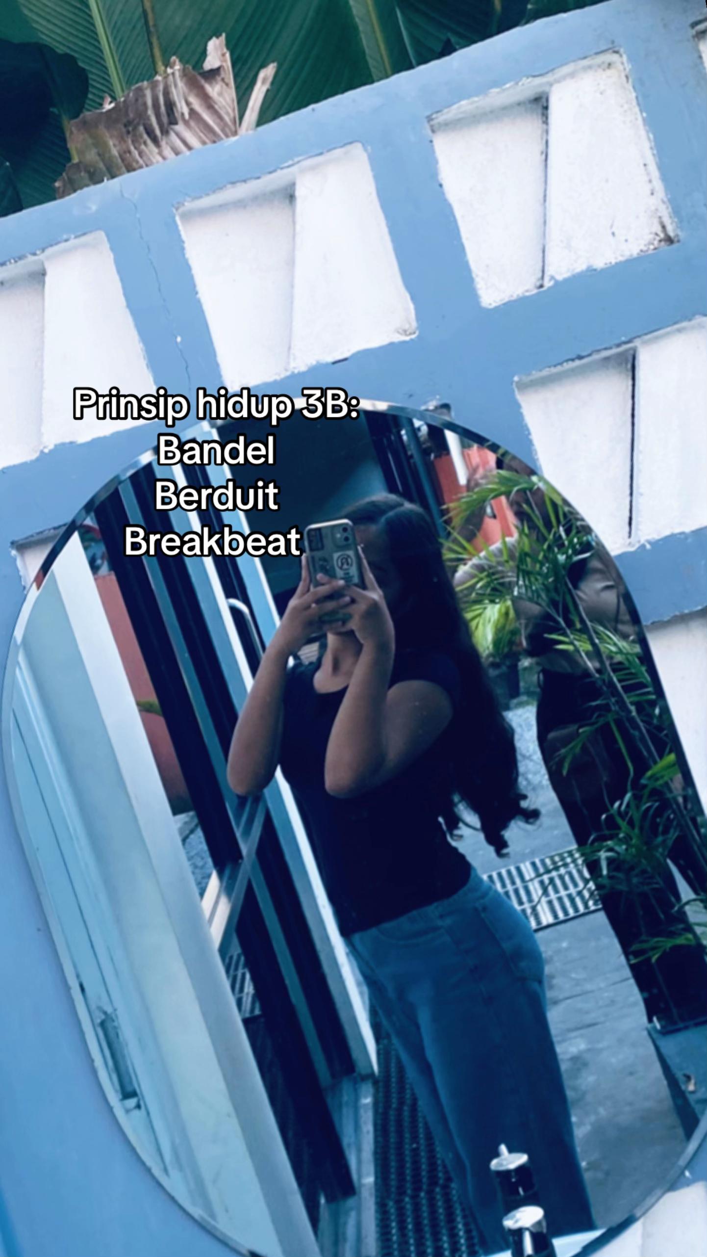 @𝒟𝑒𝒹𝑒𝓀𝓌𝒾𝒻𝓉𝓊𝓉