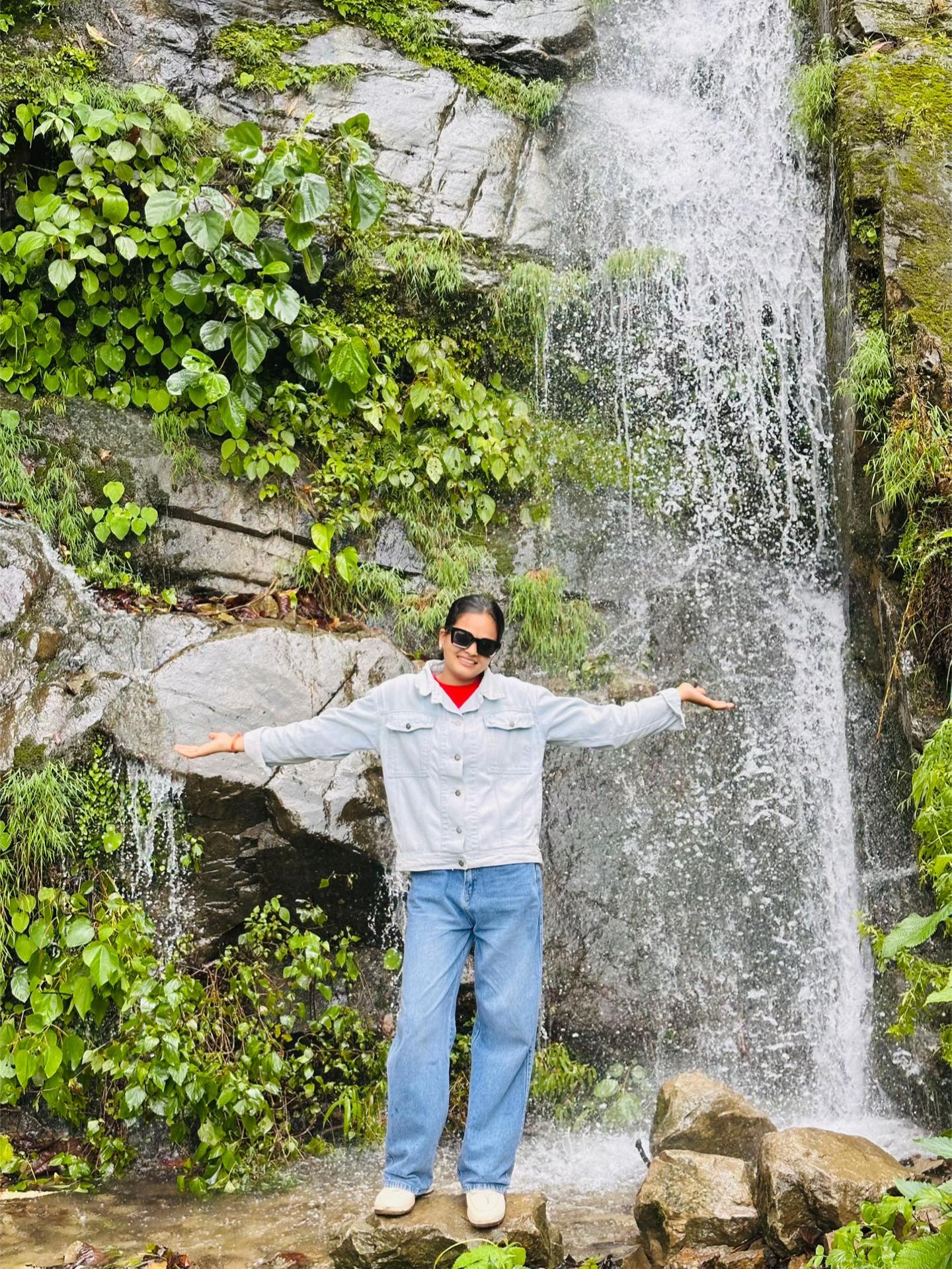 @रिया भण्डारी