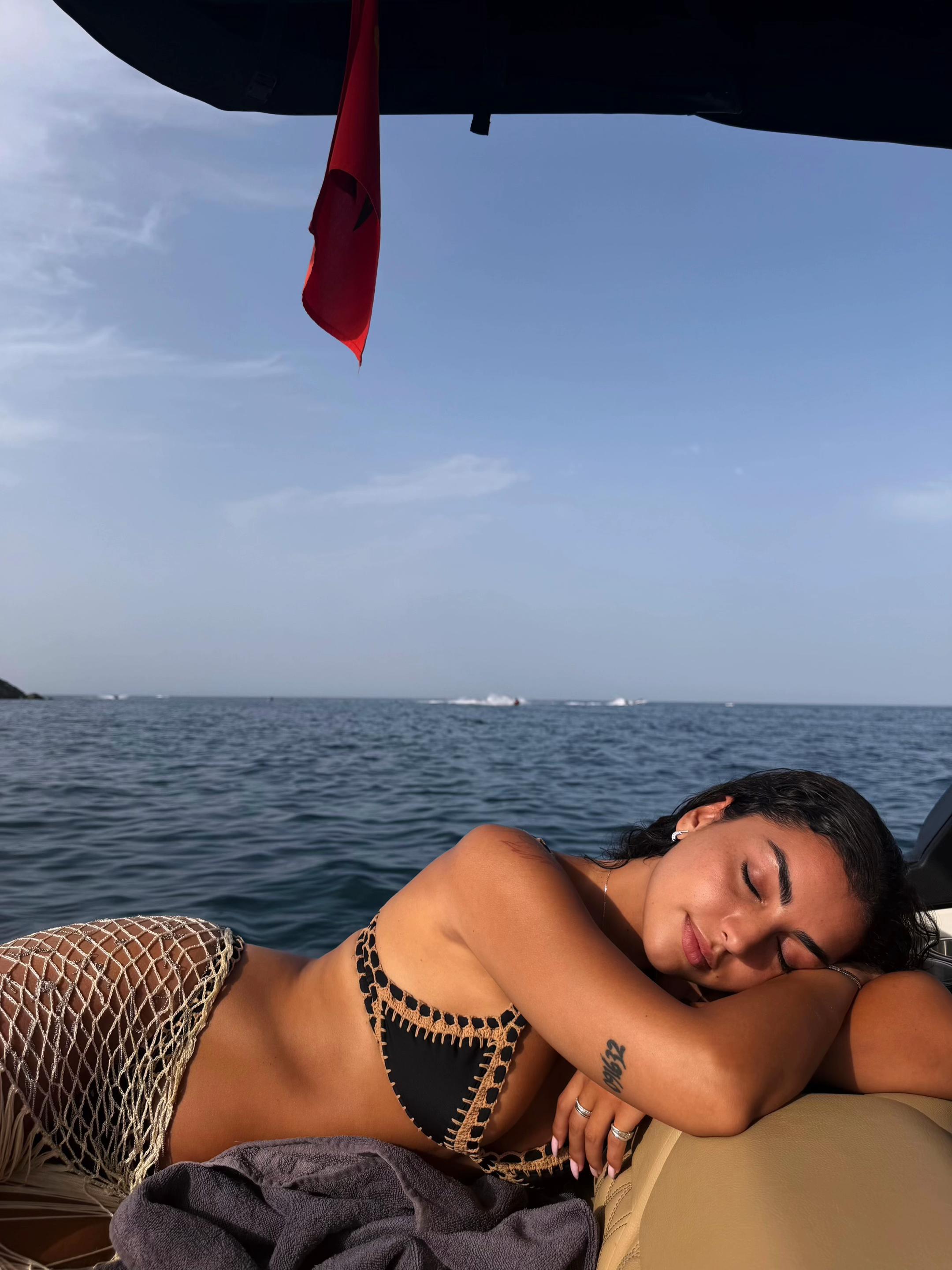 @jenessssyy