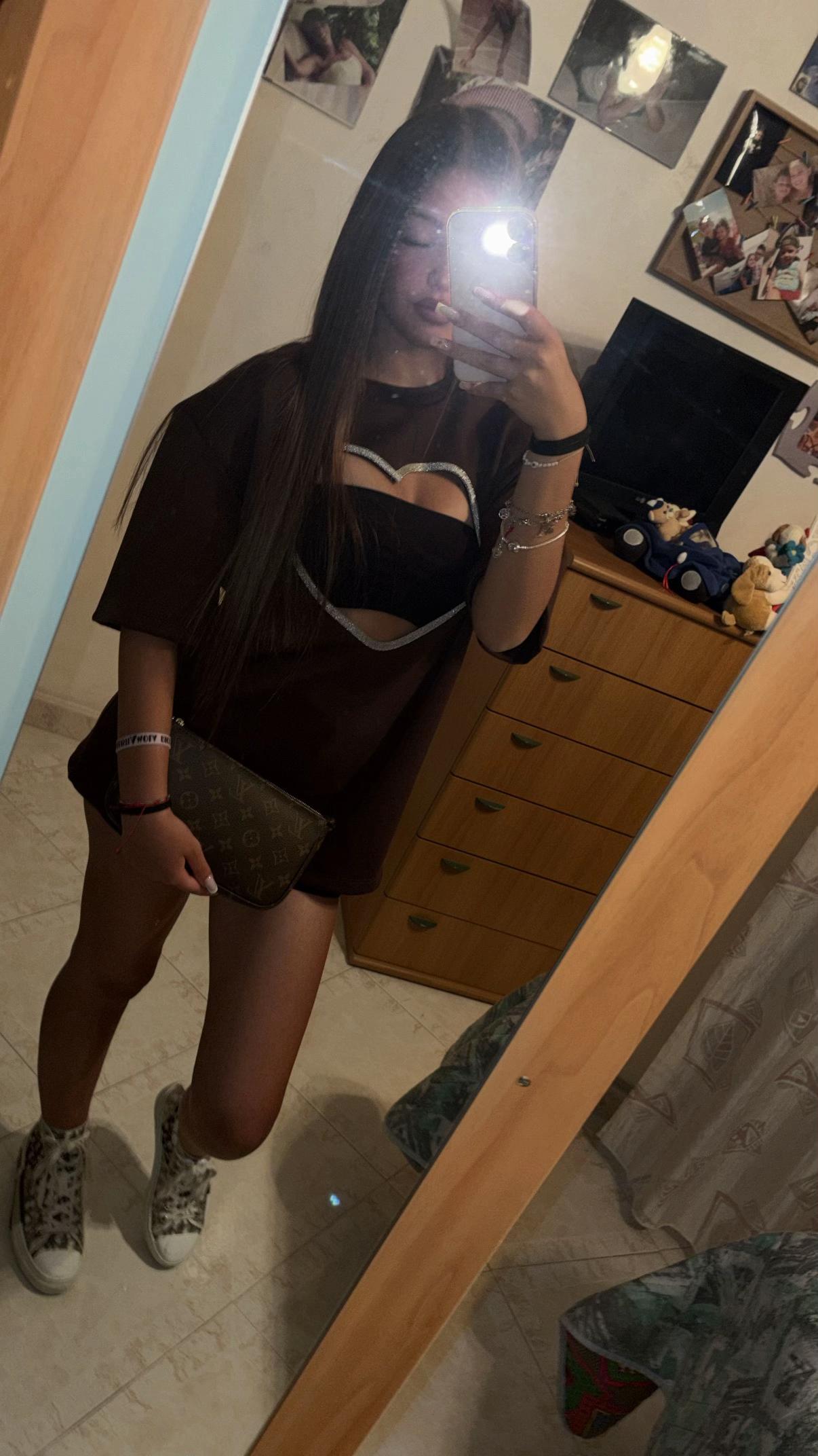 @𝐂𝐇𝐈𝐀𝐑𝐀
