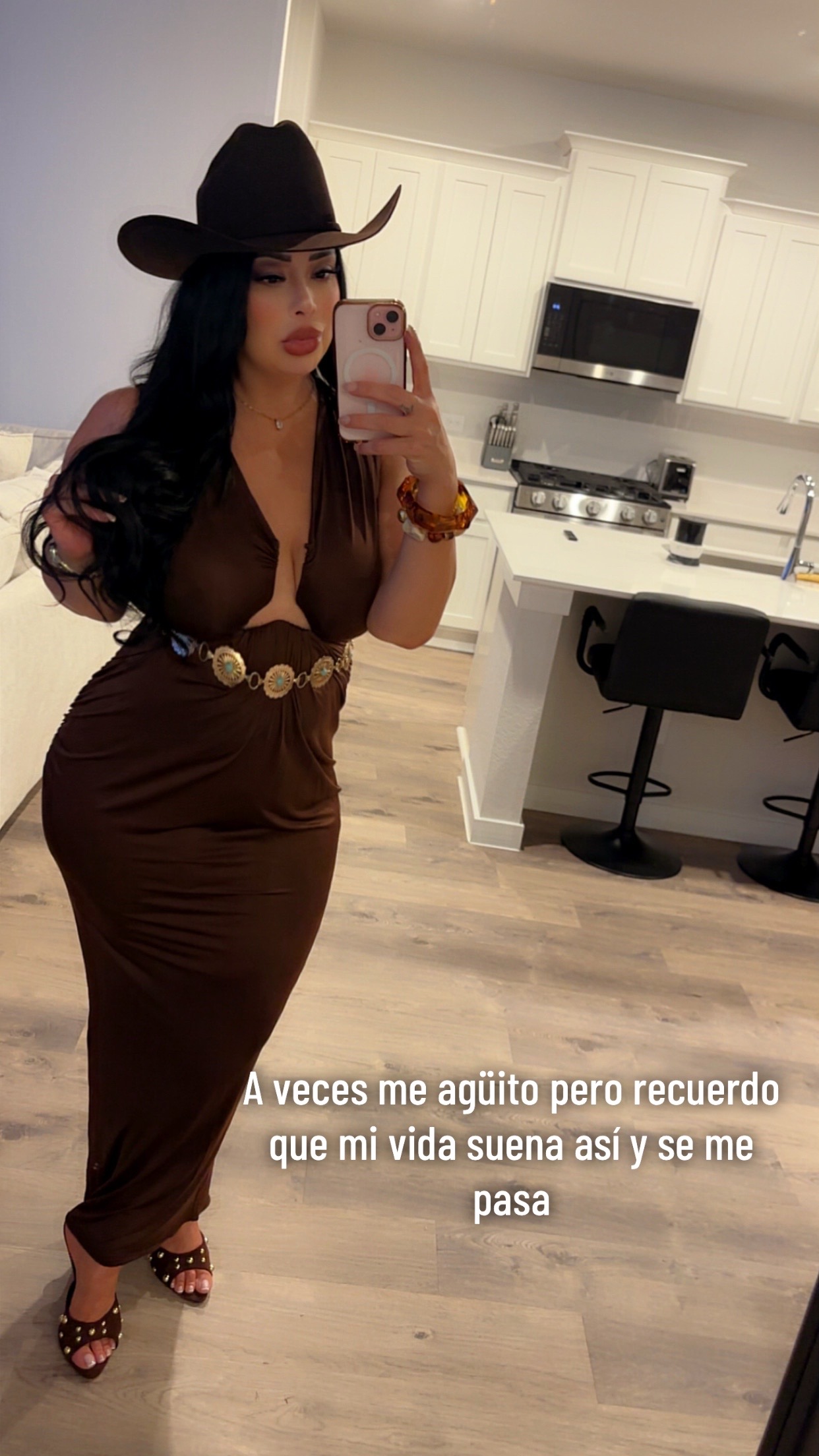 @Alejandra 👑