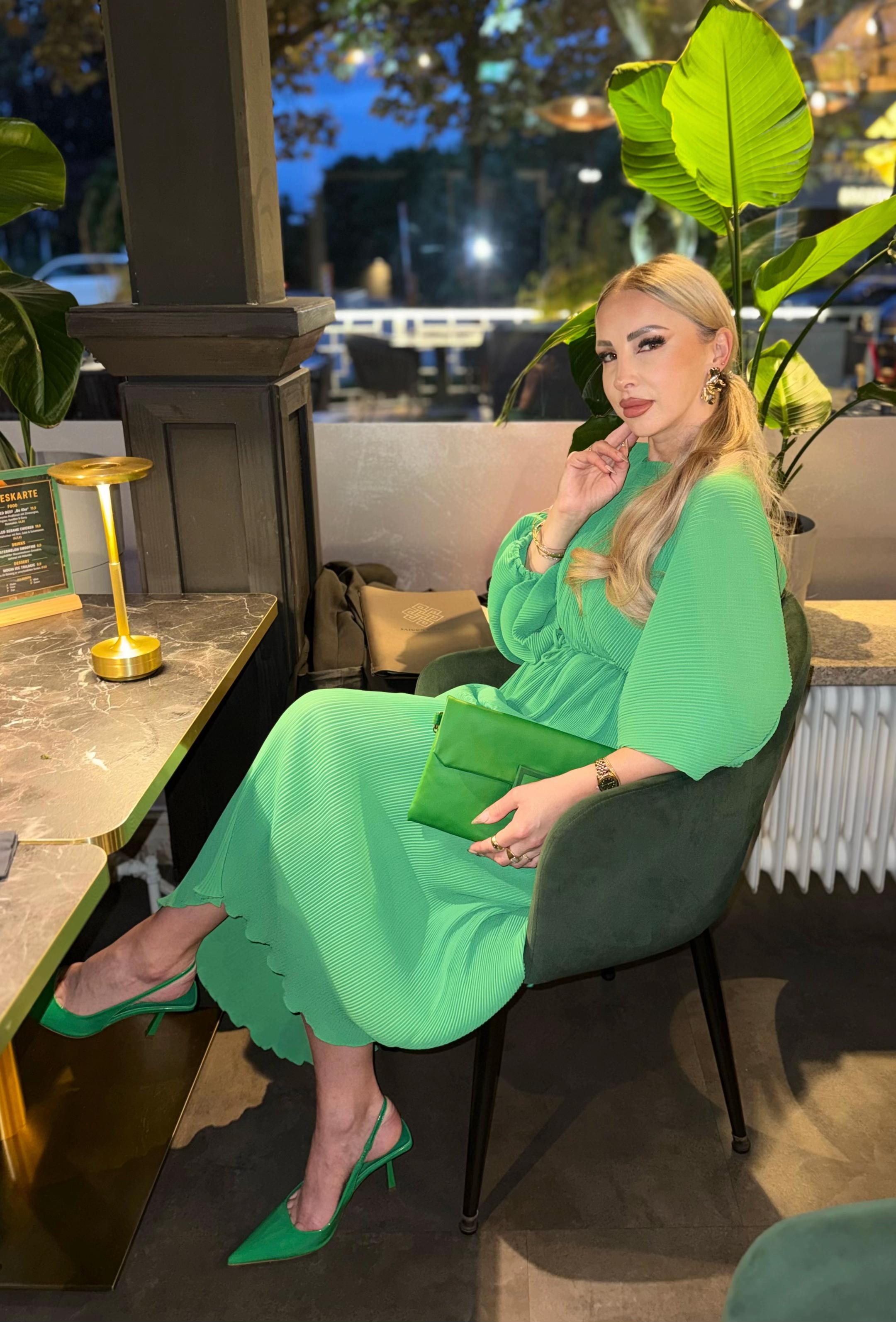 @SimplyChic