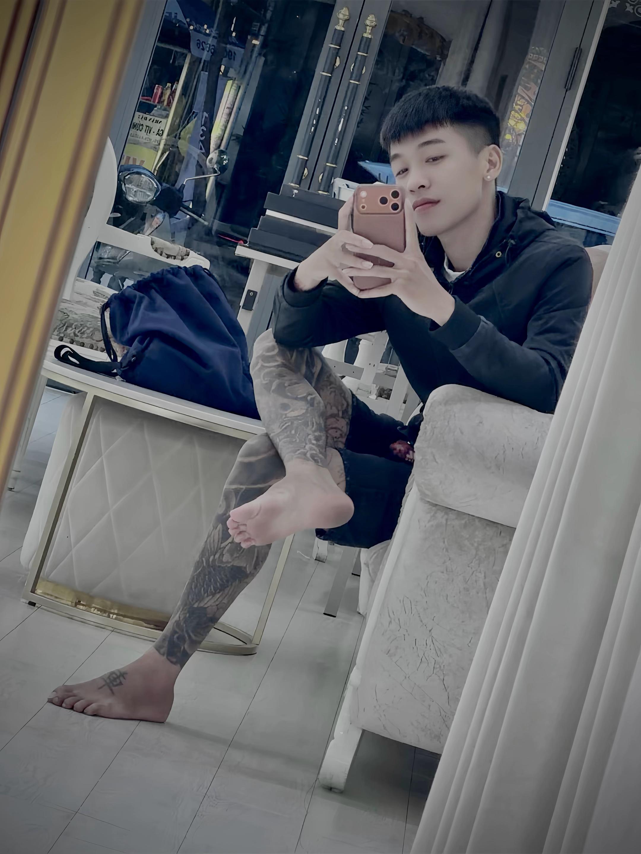 @Hoàng Nam ✅