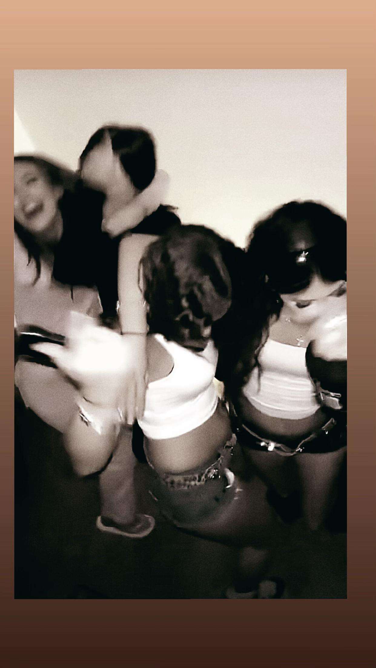 @lilymaebrown