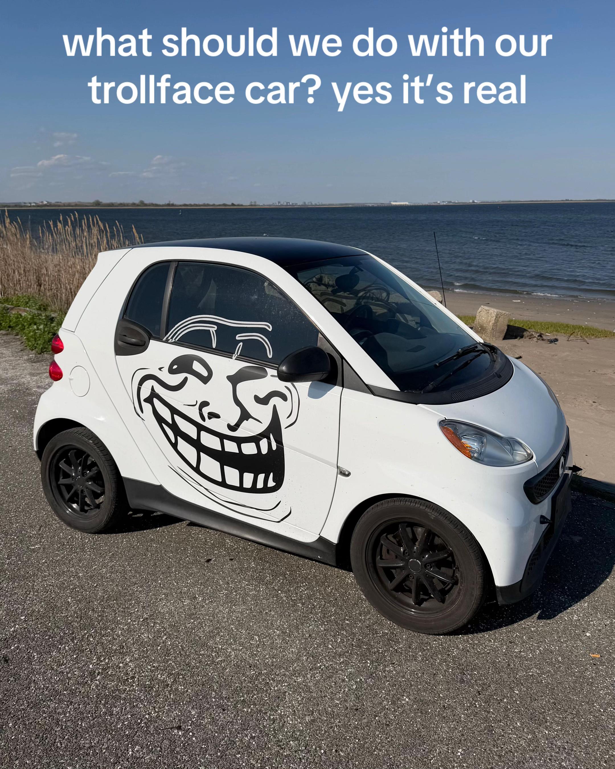 @Troll