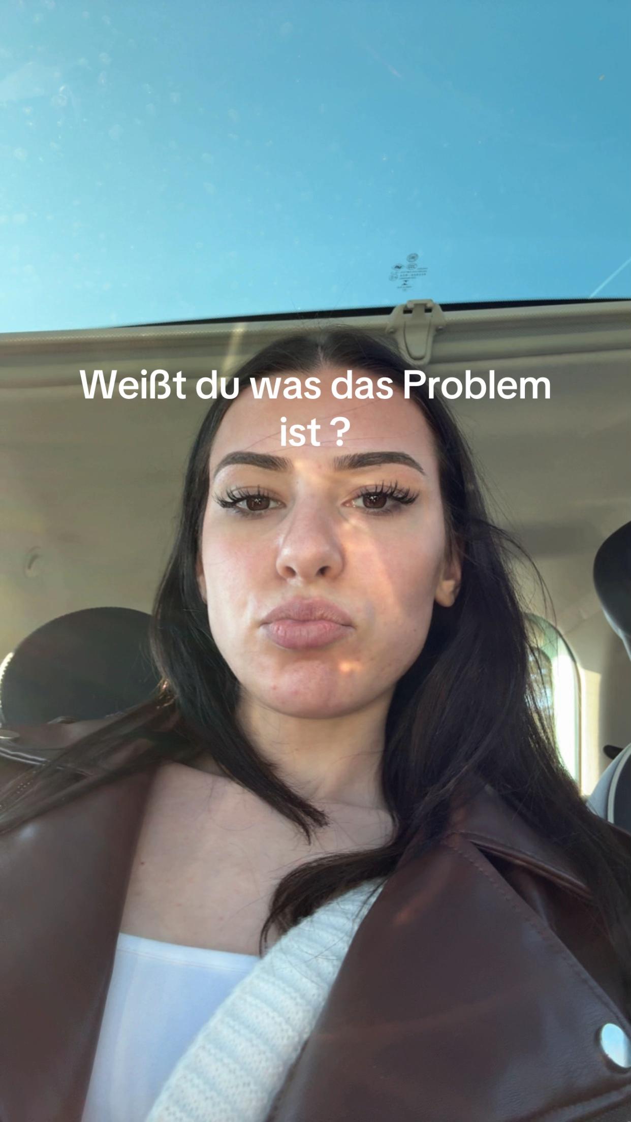 @Lia🦦