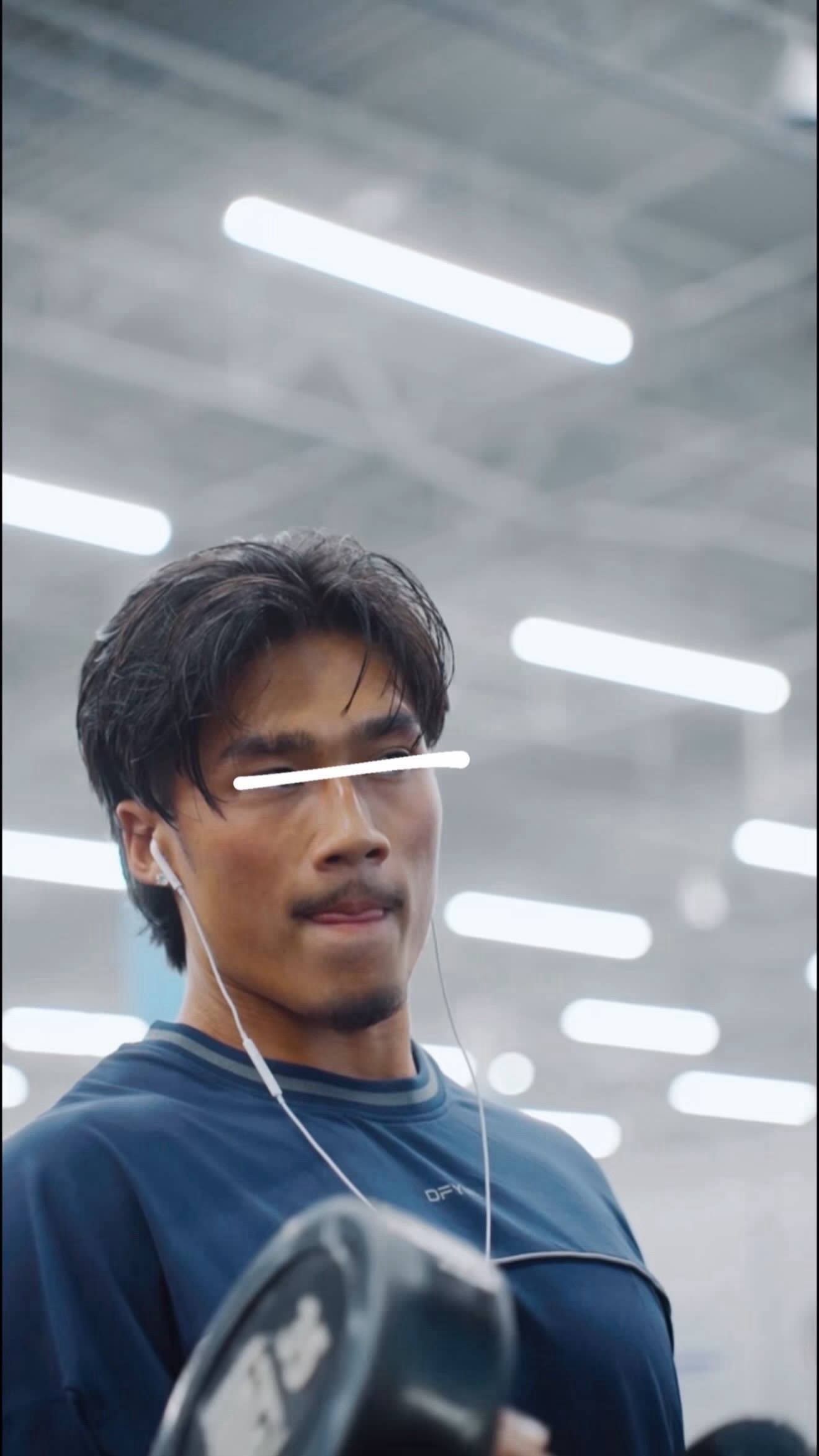 @$
