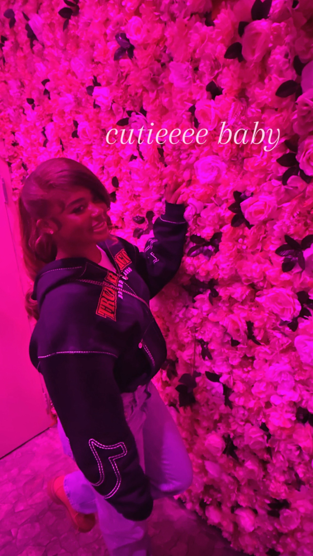 @✰