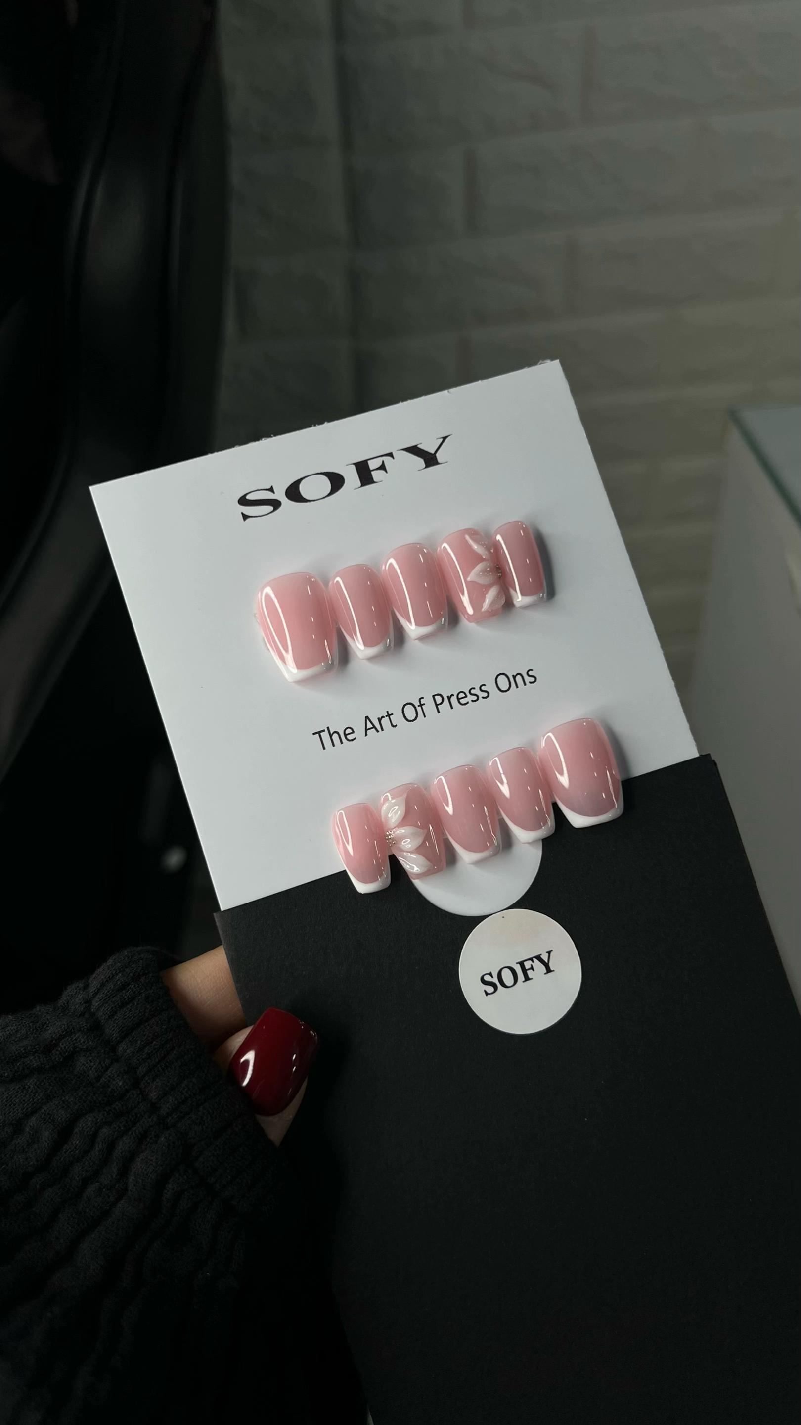 @Sofy_nails_art