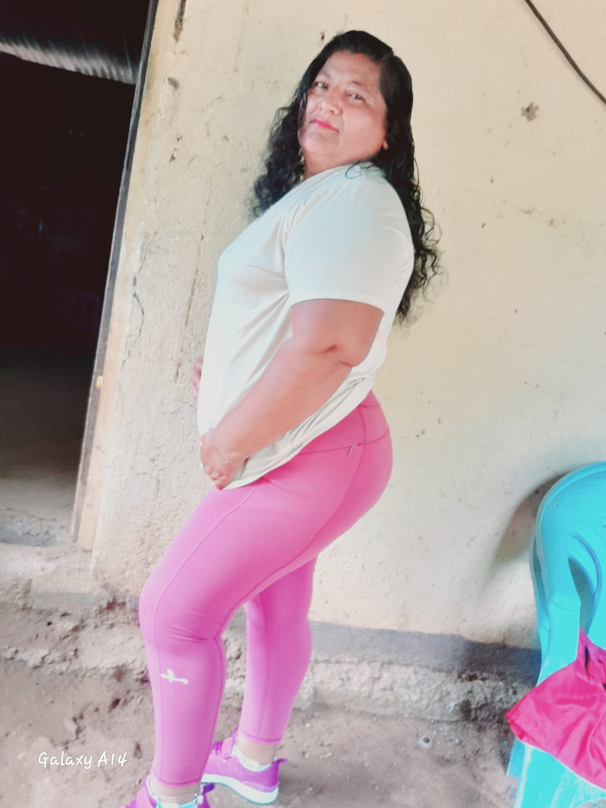 @Martínez
