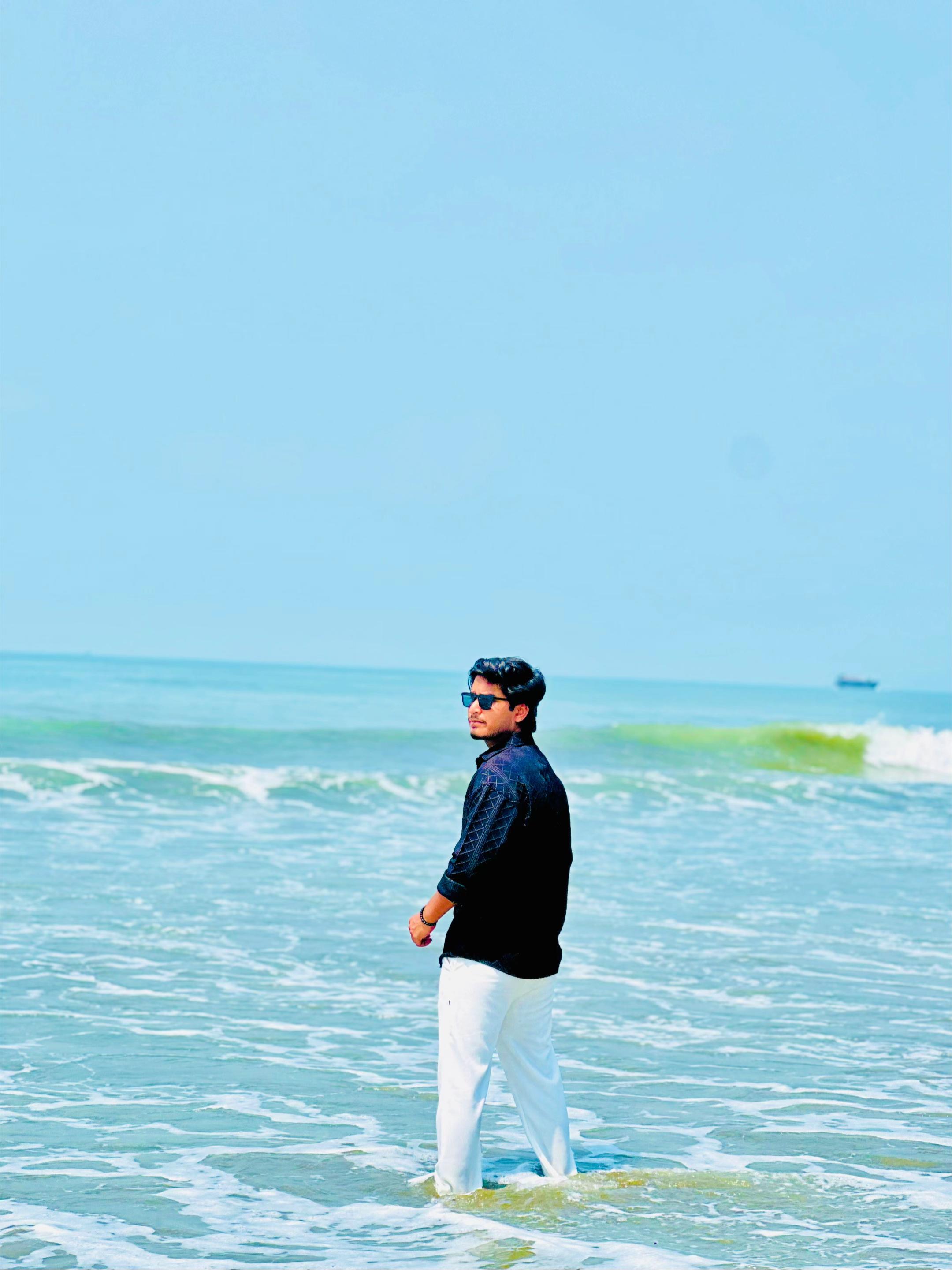 @জামাই_সাহেব 👀 