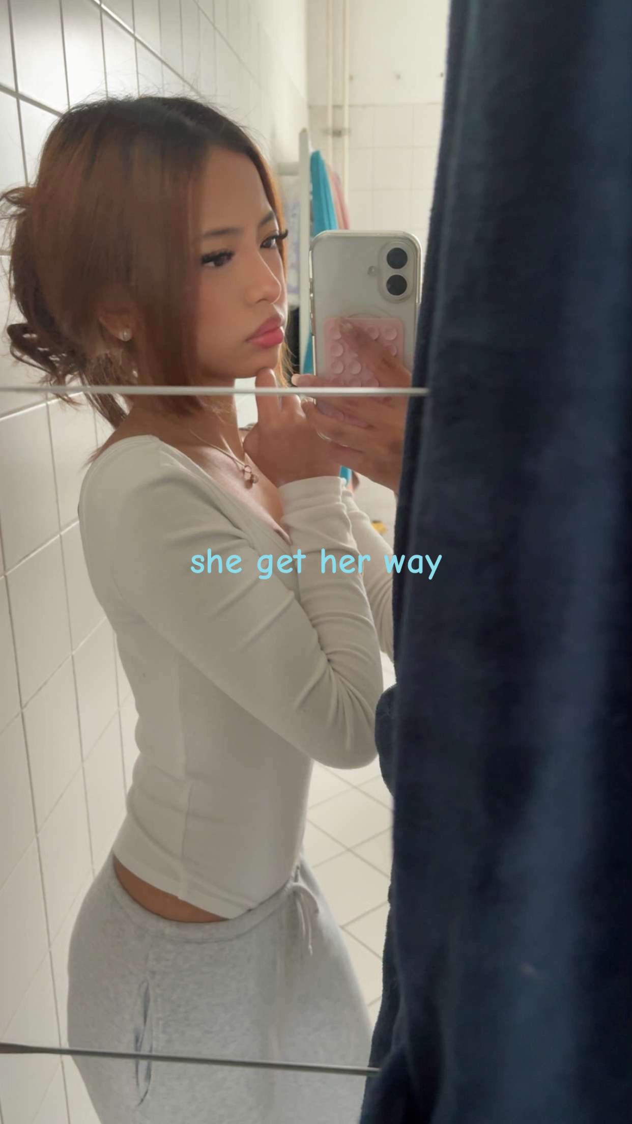 @️