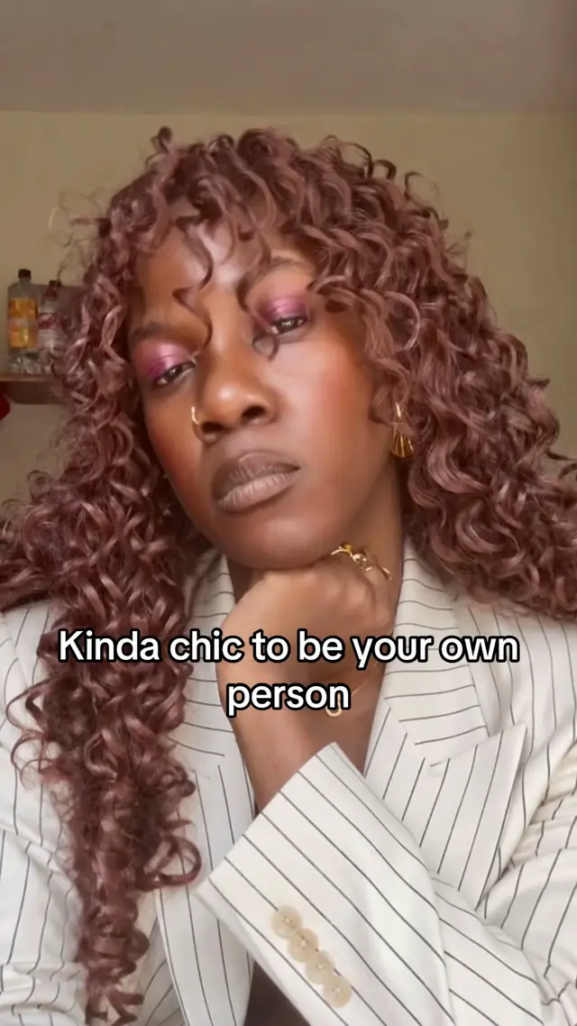 @LILLY LOU