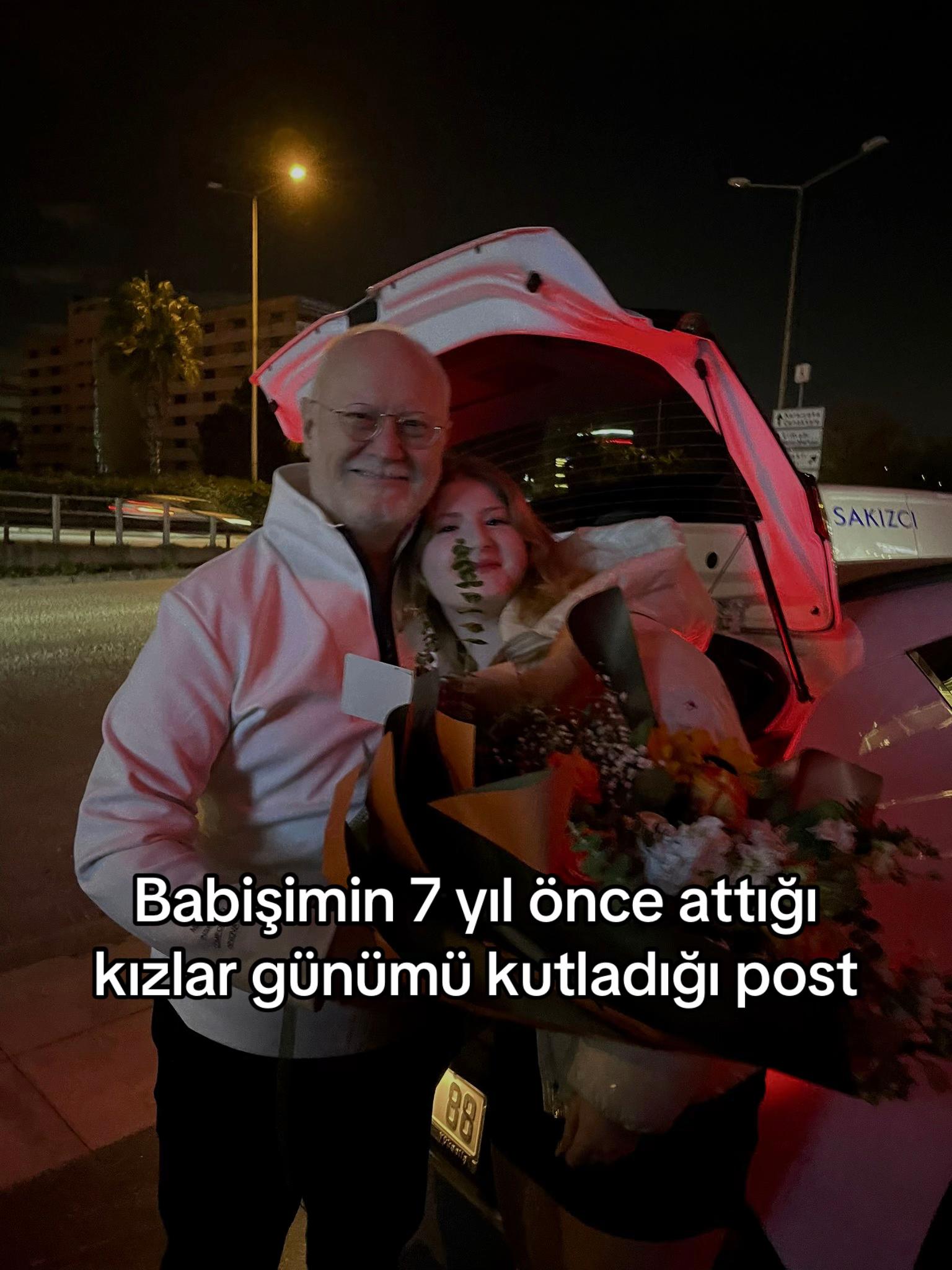 @Mekselina Aky&uuml;z