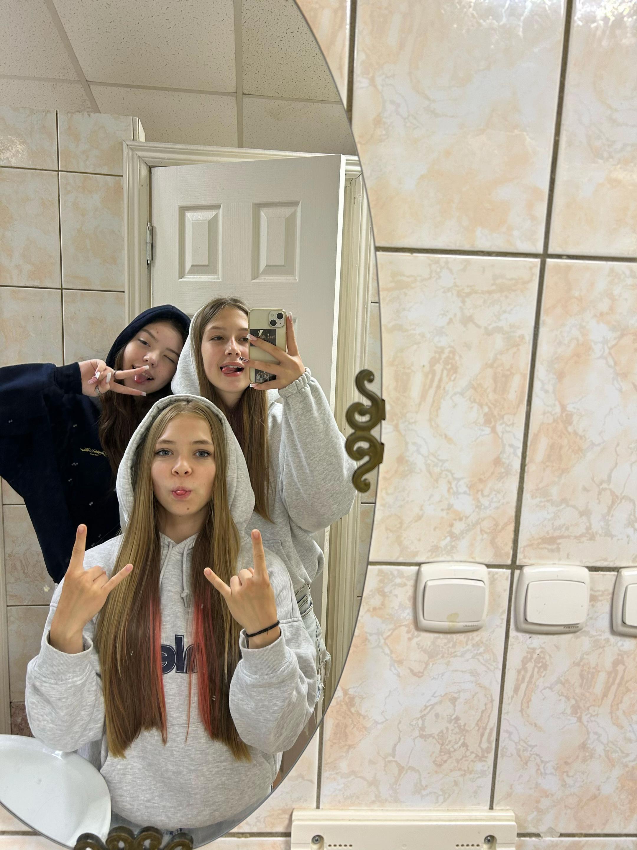 @лизка твикс