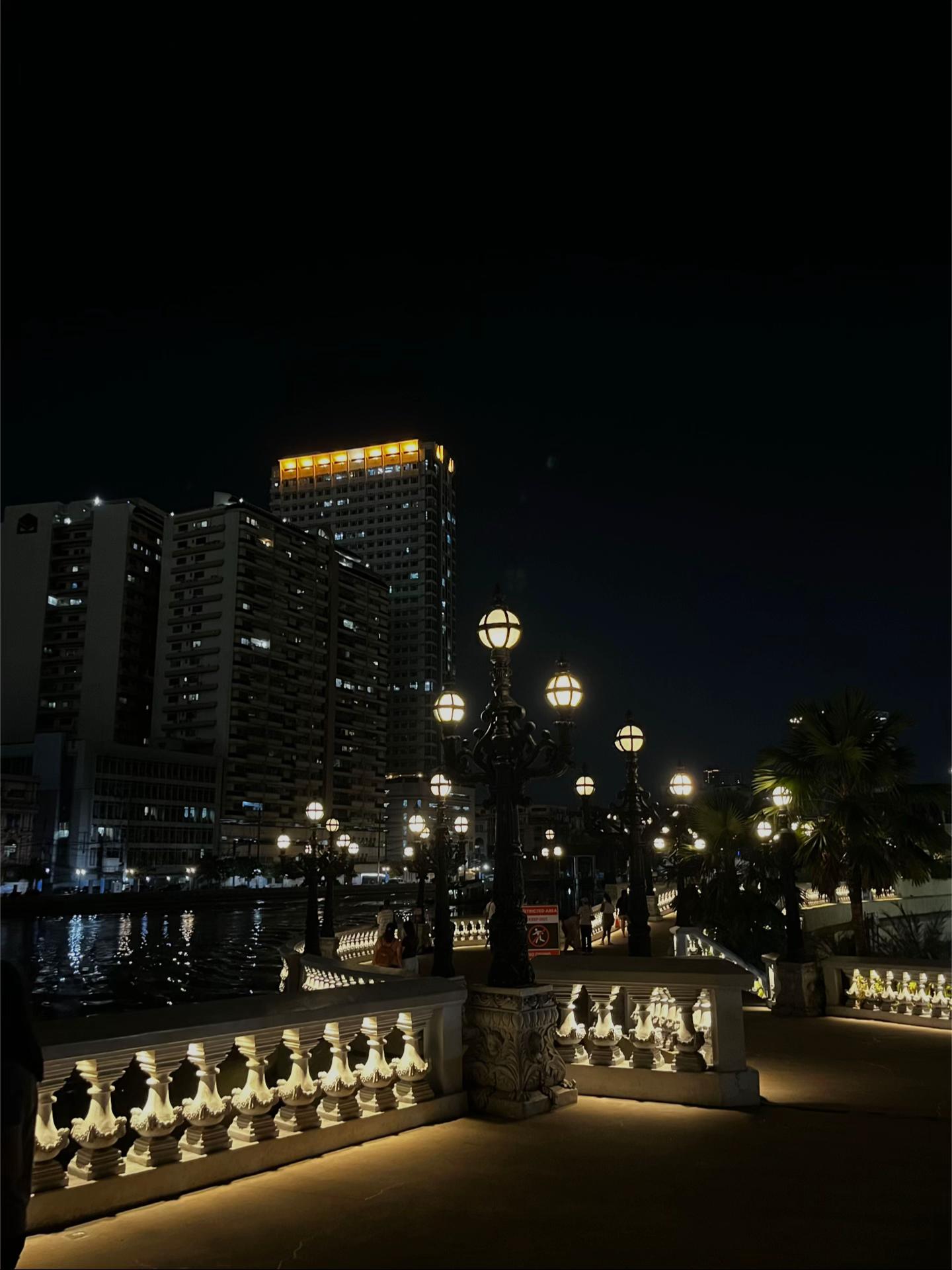 @𝗠𝗼𝗰𝗰𝘀𝗶𝗻