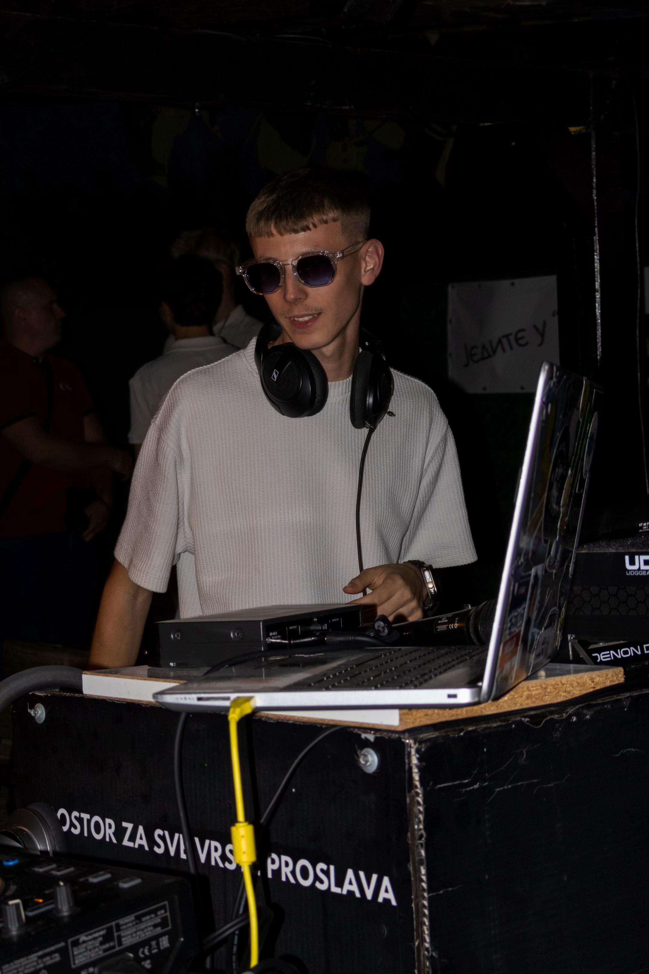 @-Dj Tanasko-