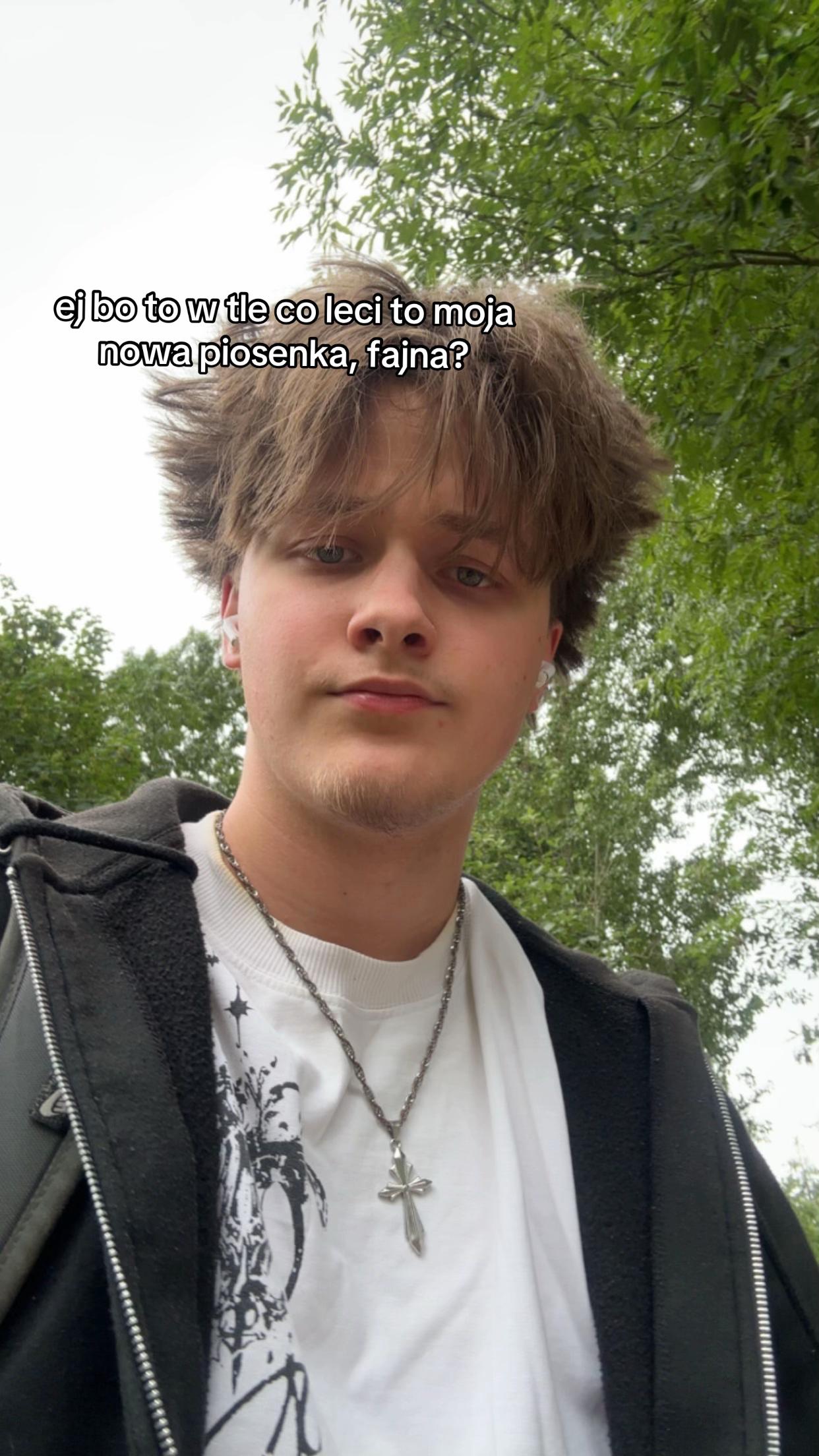 @redrosetroy