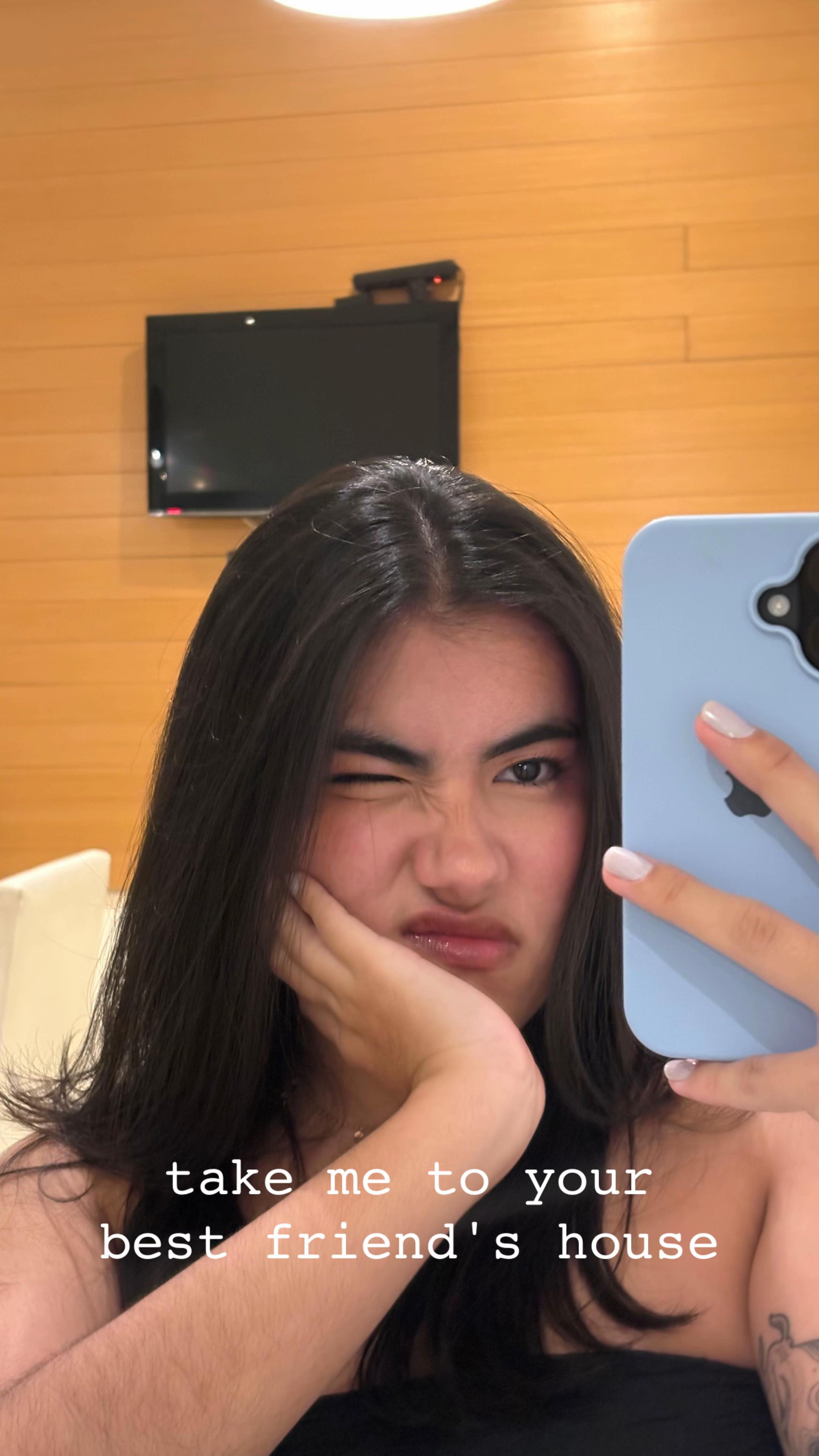 @L&iacute;via