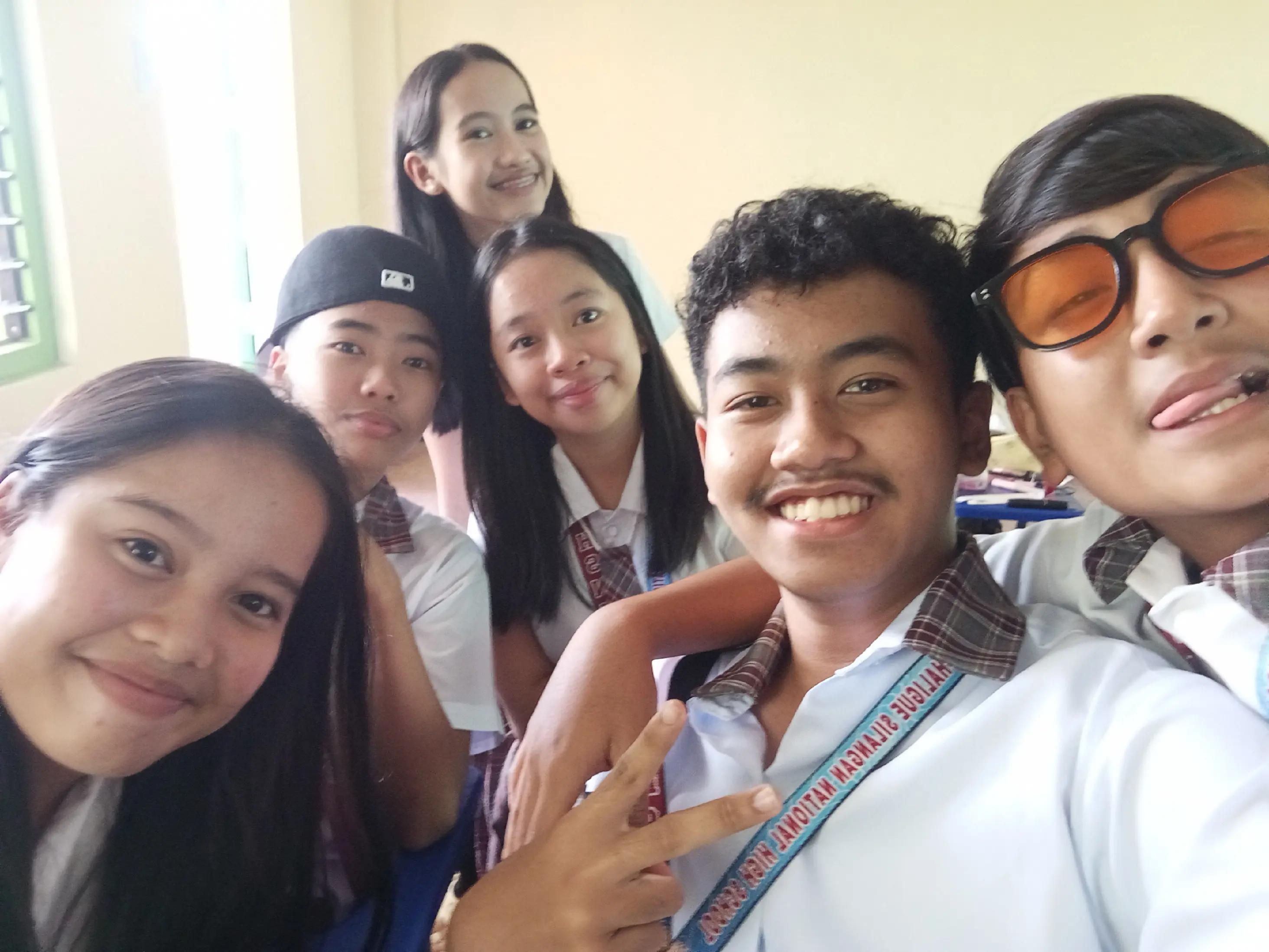 @8 - EMERALD