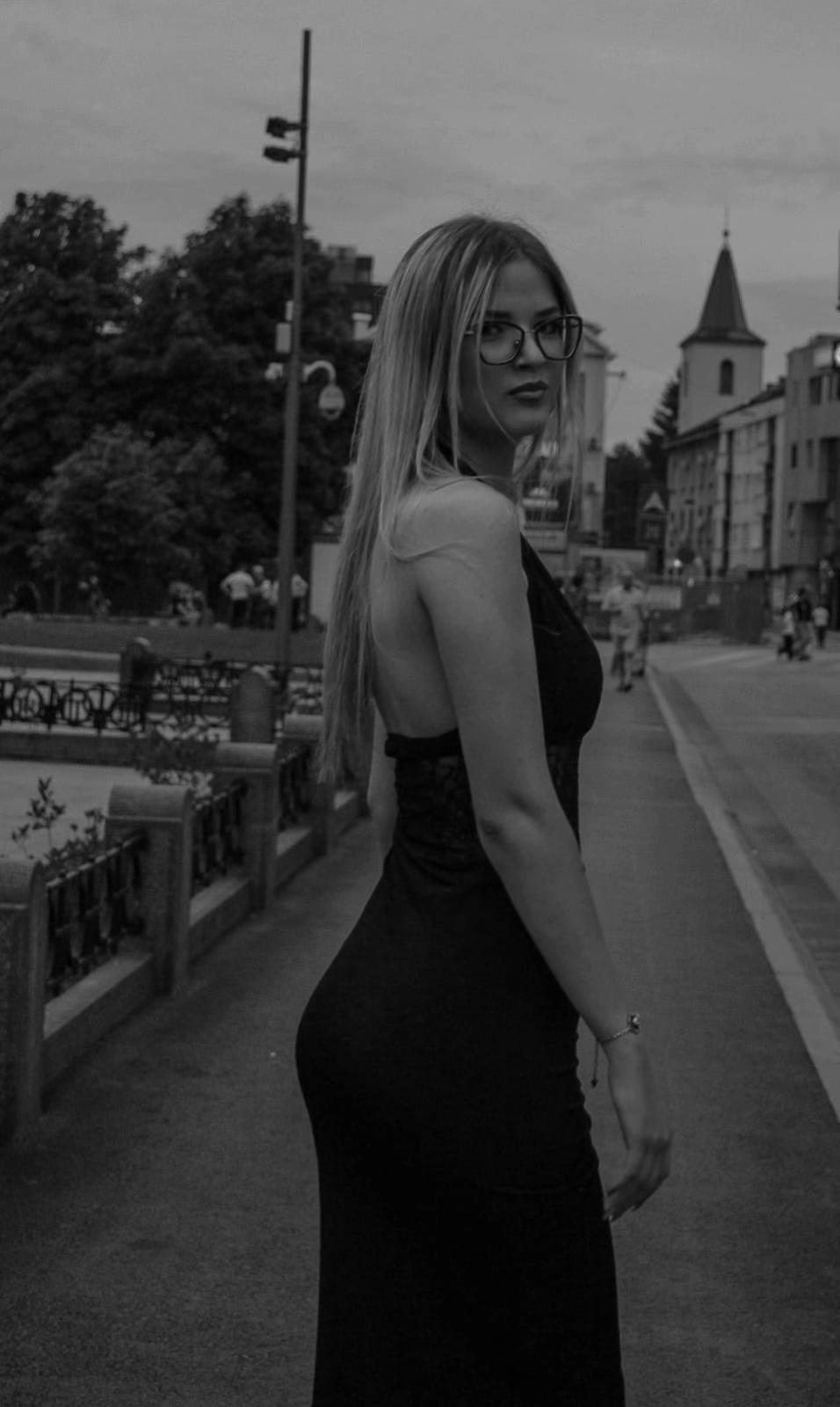 @viktorija