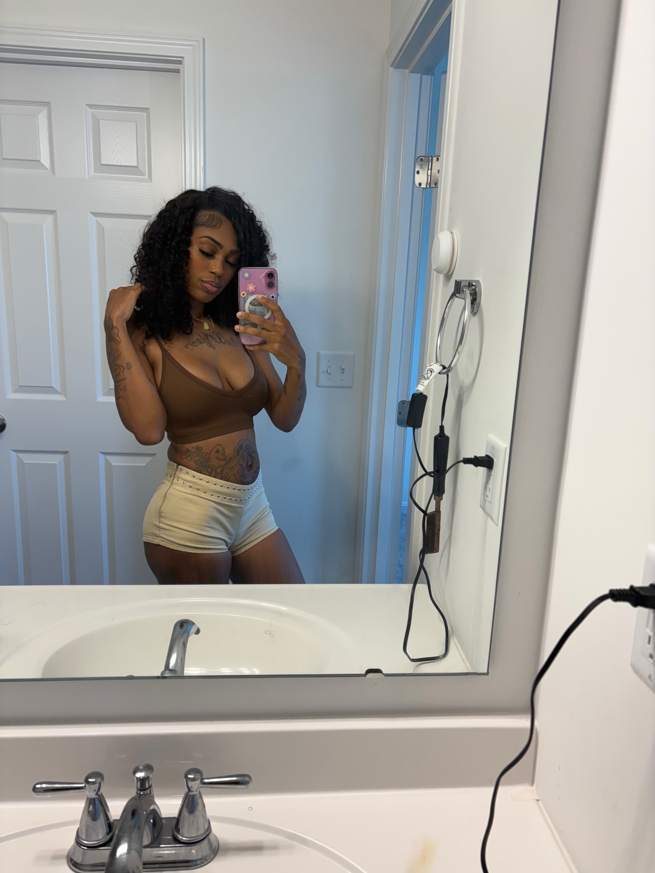 @Mommy Aila | 🩰🖤
