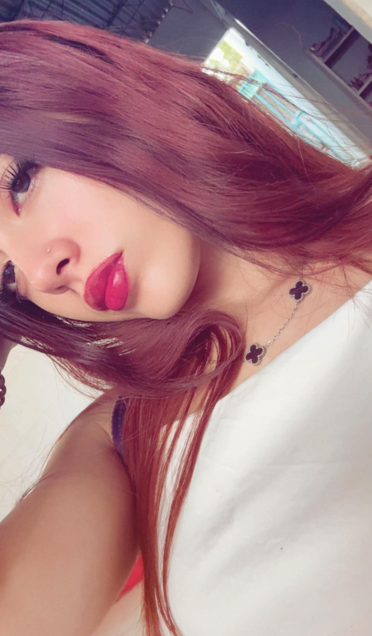 @𝓲𝓽𝔃👩🏻&zwj;🦰