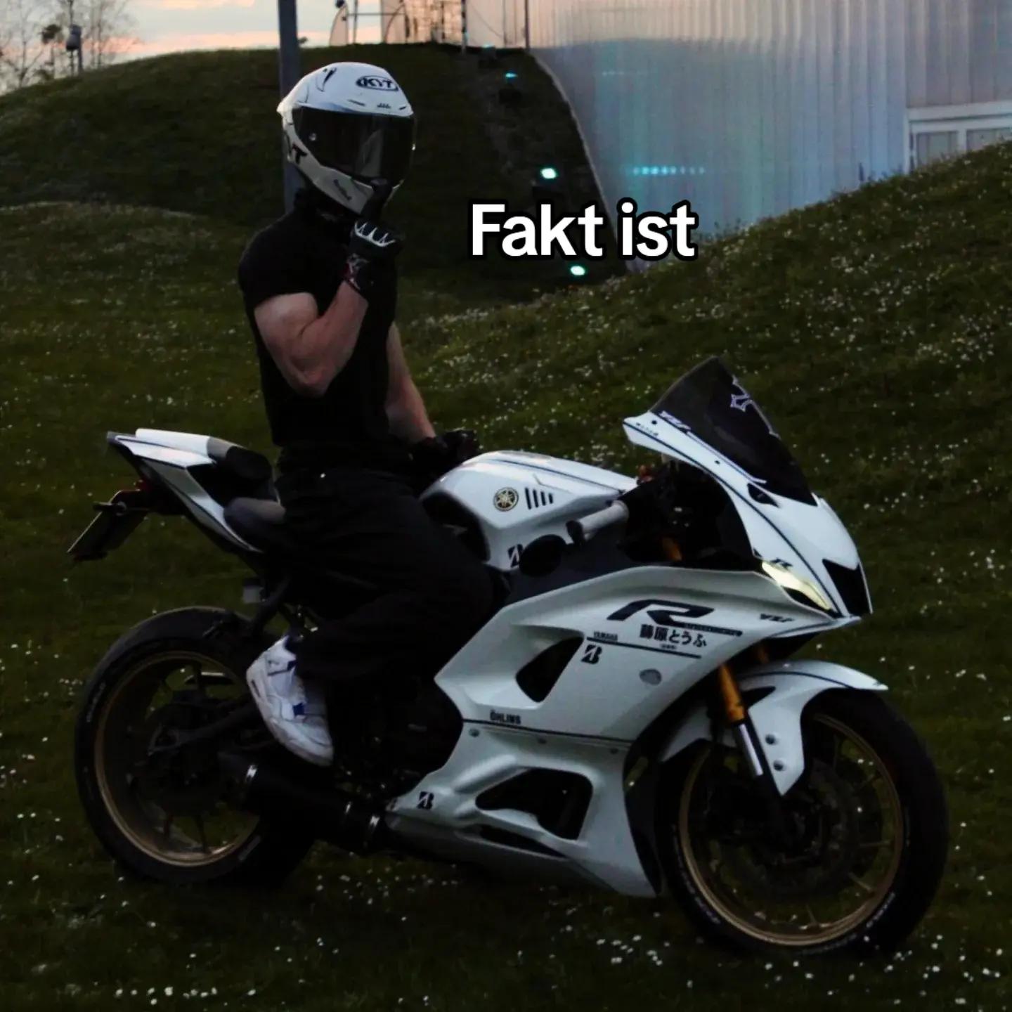 @white_r7_