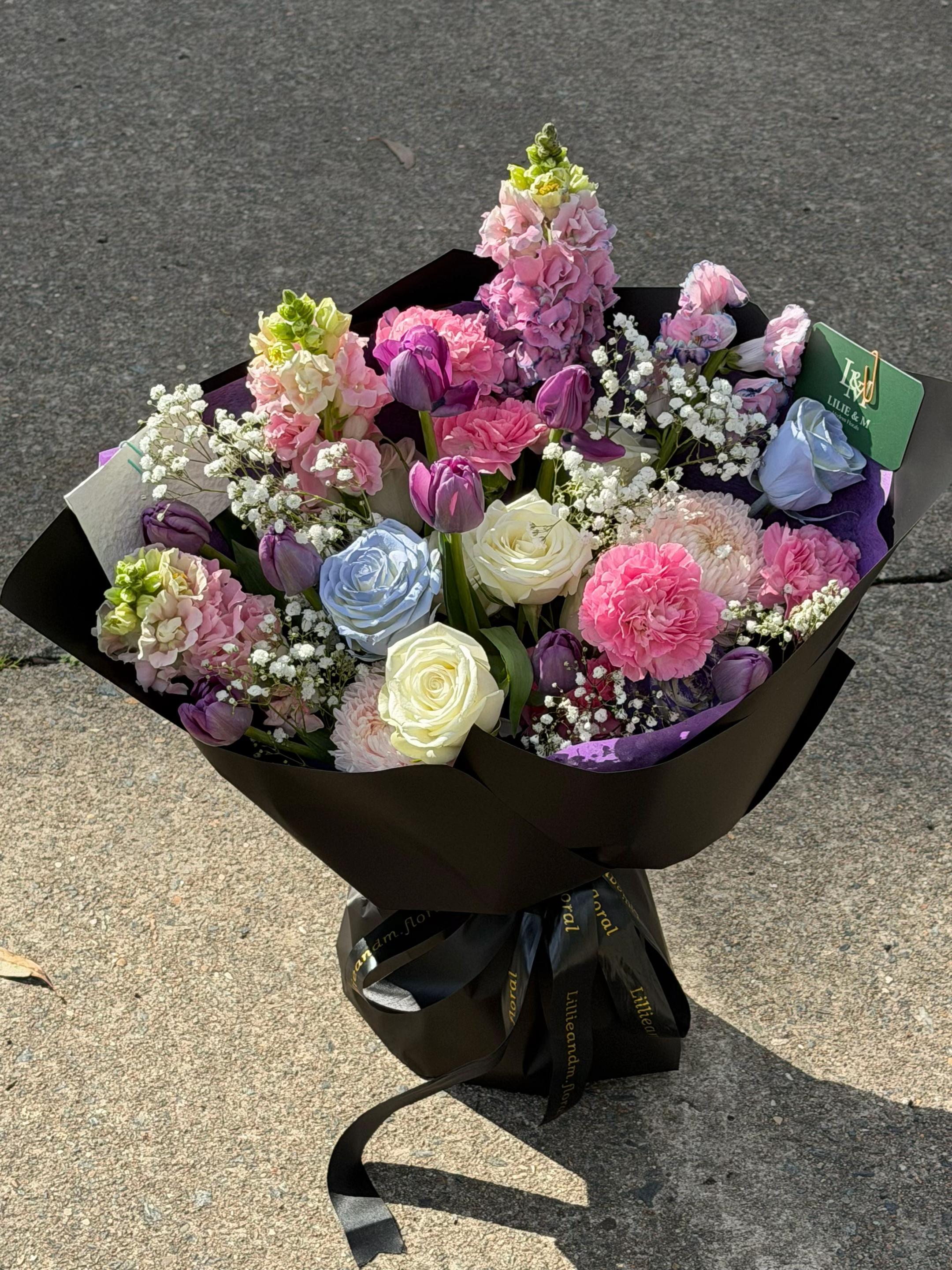 @LILIE & M | Modern Floral