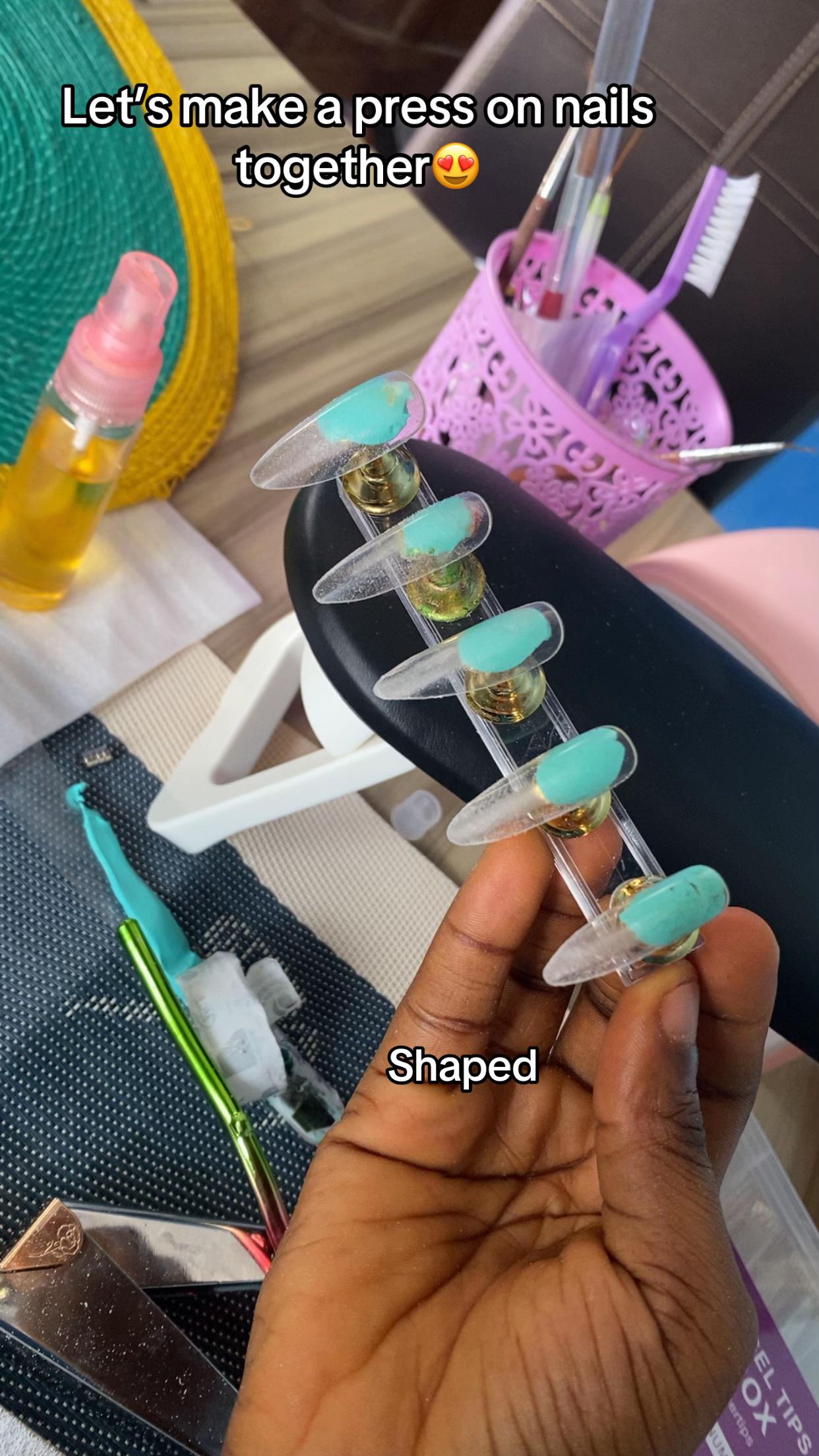 @NAIL TECH IN ABIOLA WAY ABATA