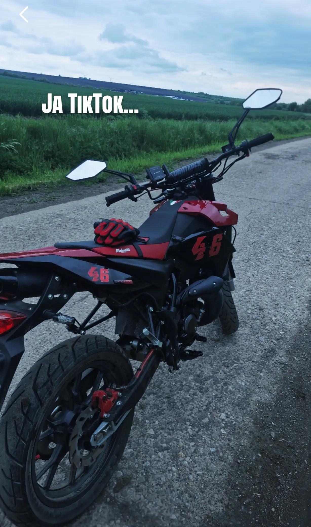 @some.guy.on.a.moped