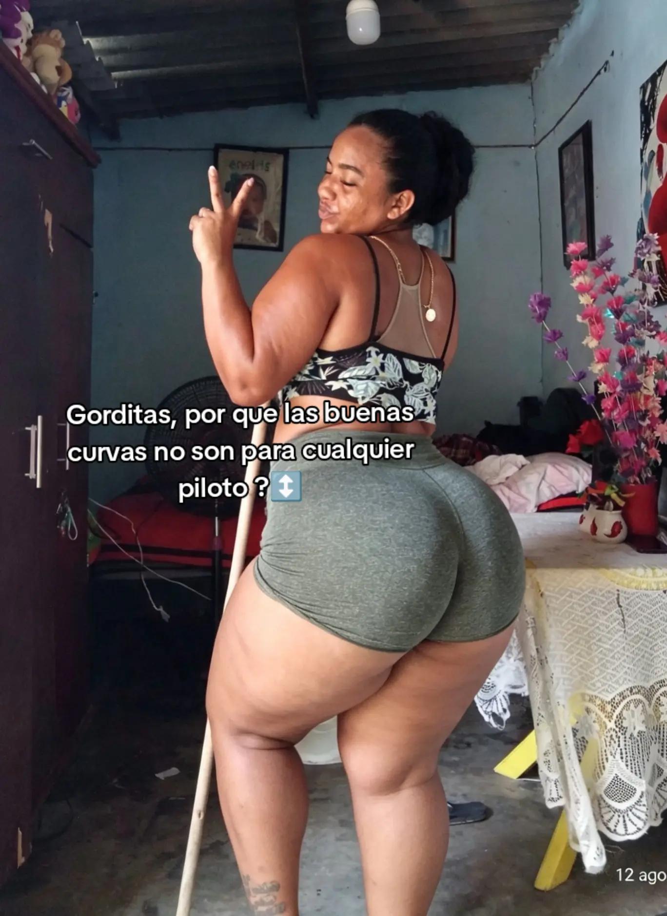 @la morenita linda 😘