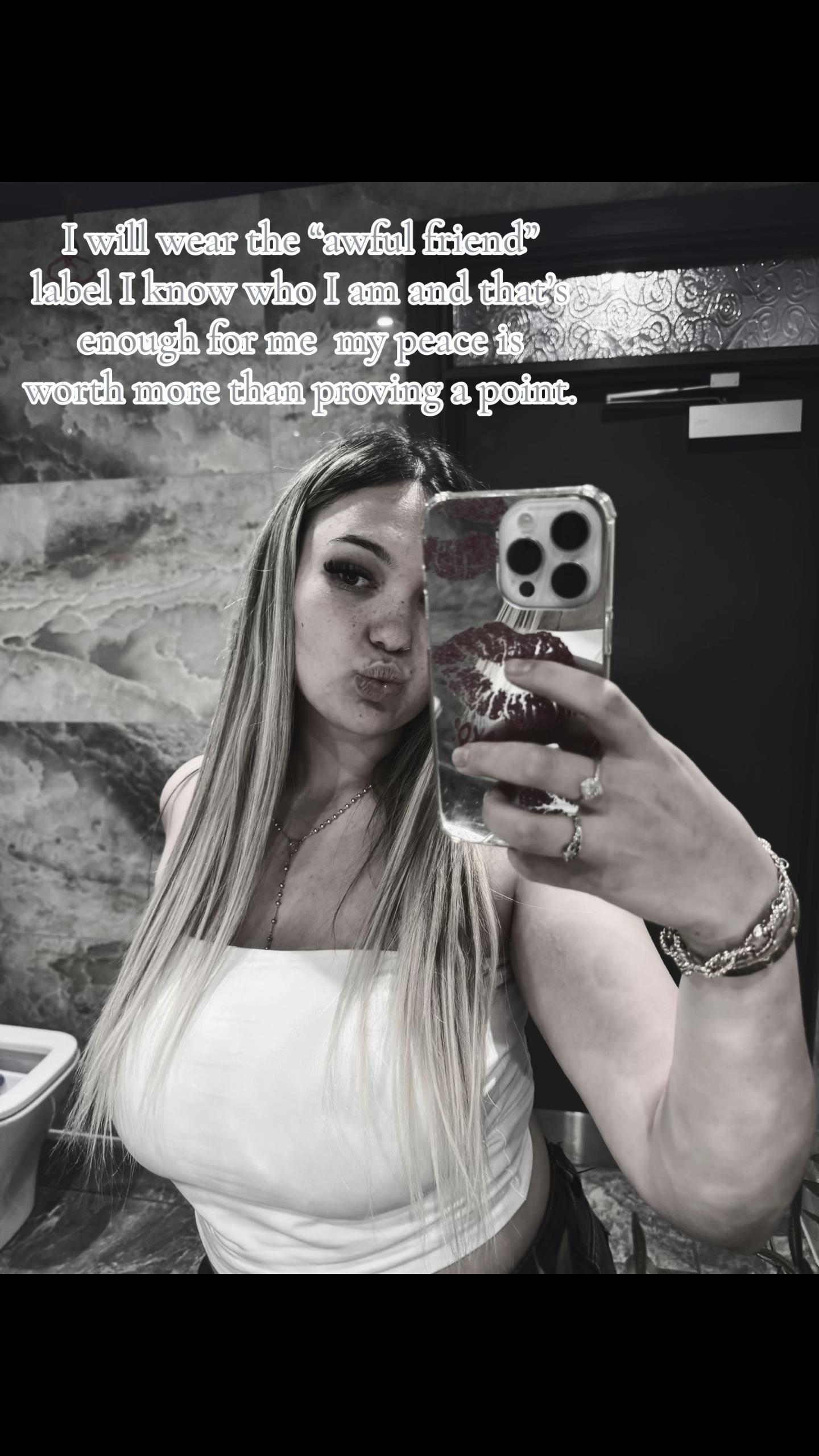 @𝒩𝒾𝓃𝒶🤍