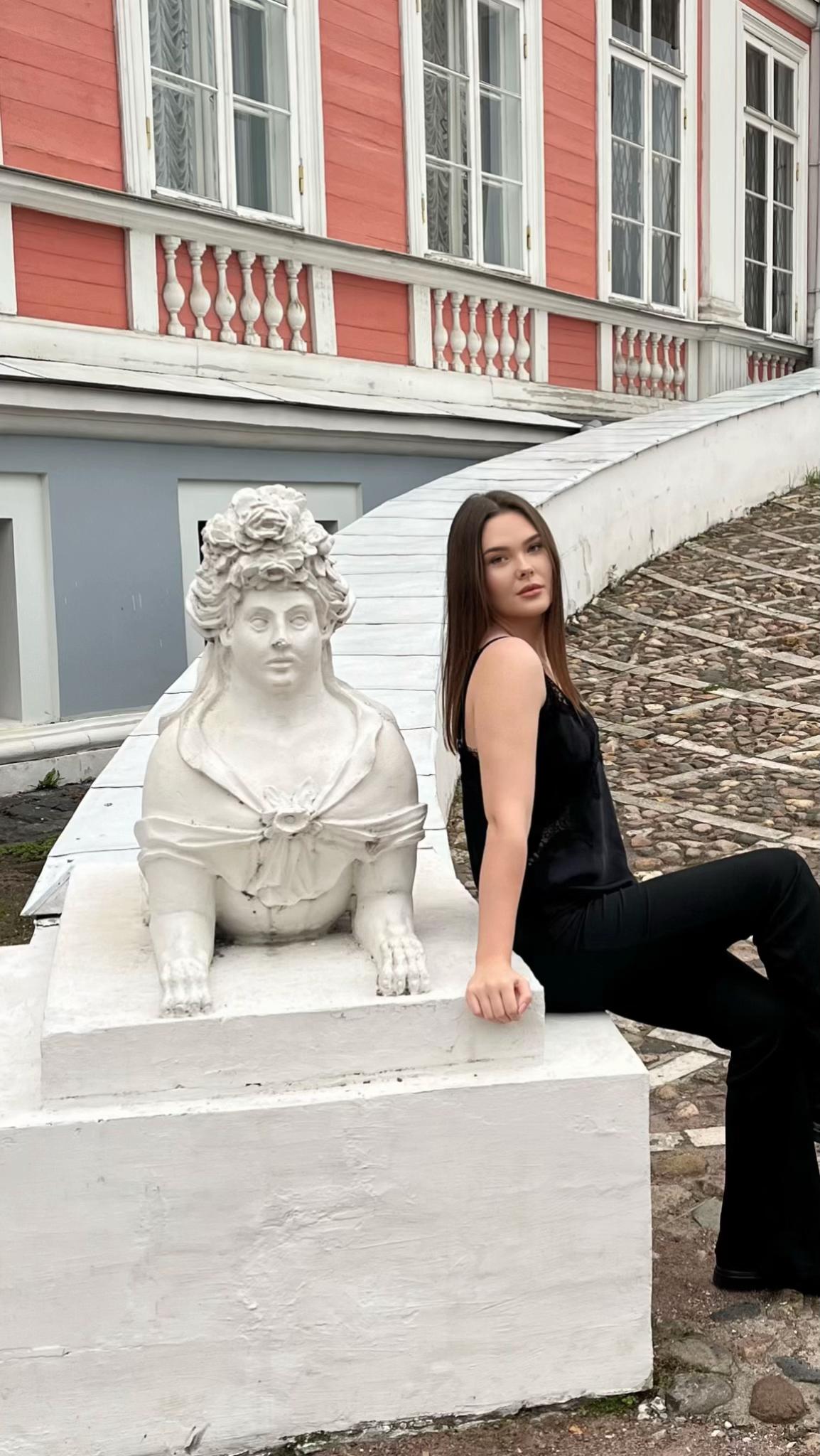 @Валерия