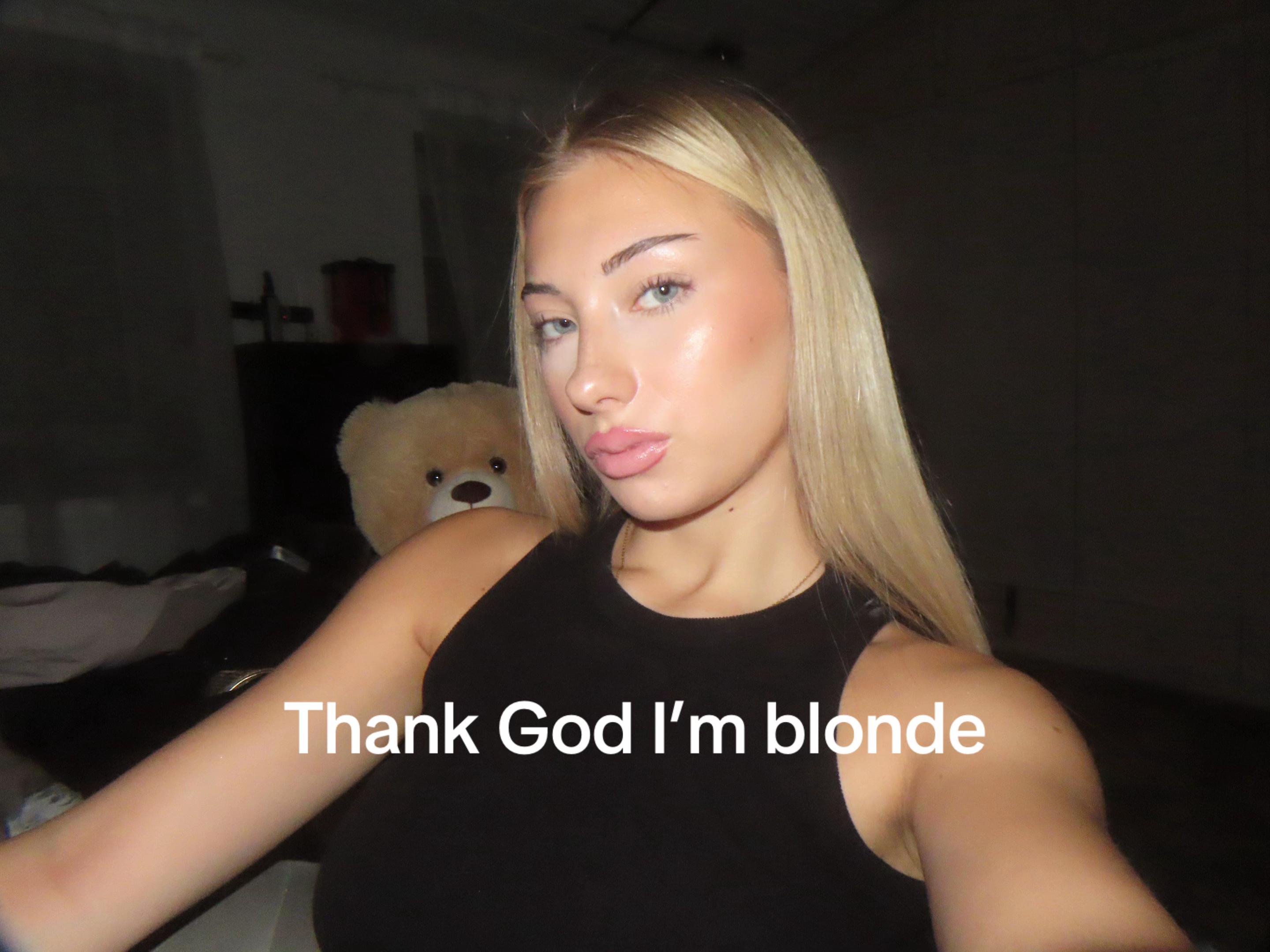 @Sophia