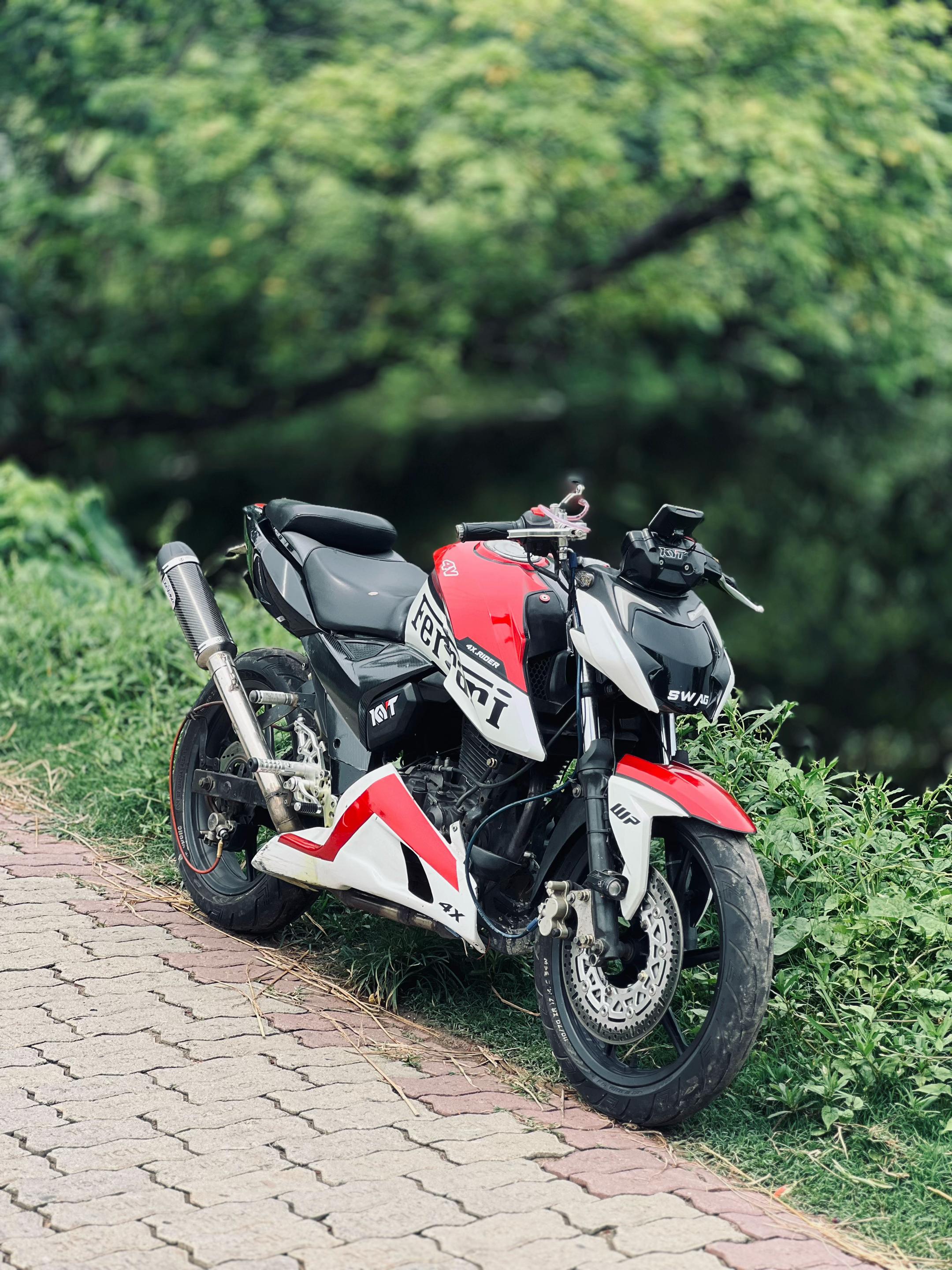 @4x.rider.1