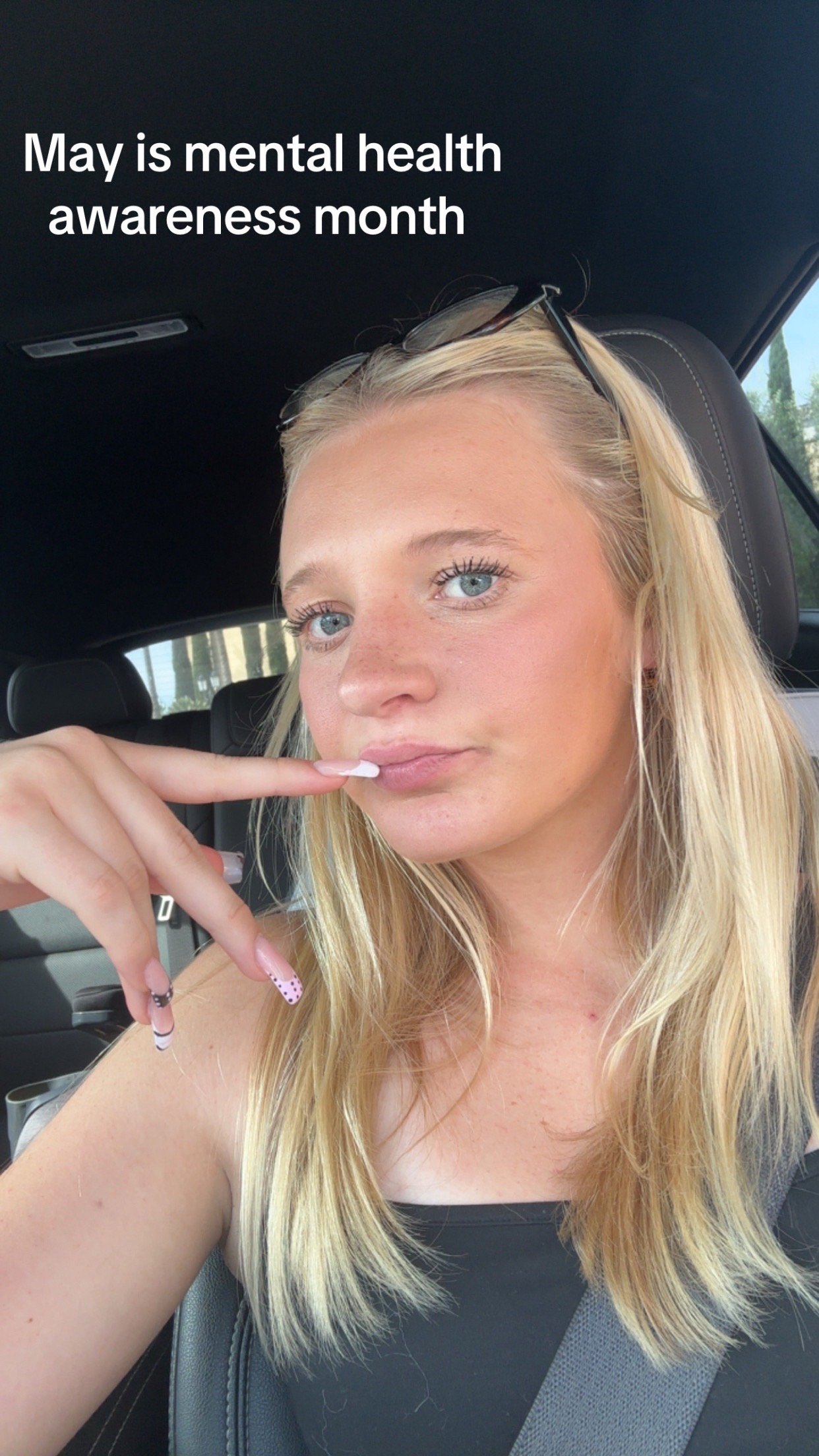 @charleeneske