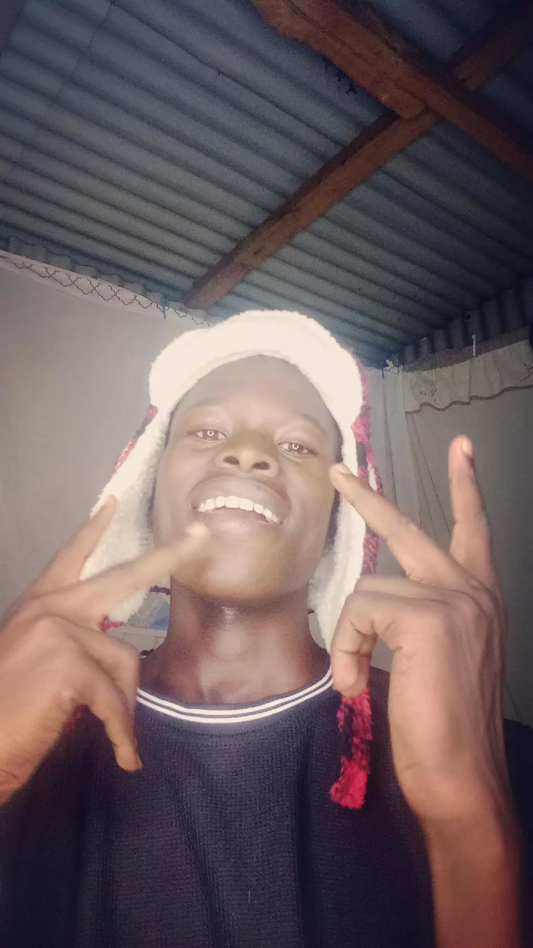 @🎮B💱O💞Y ⚽1