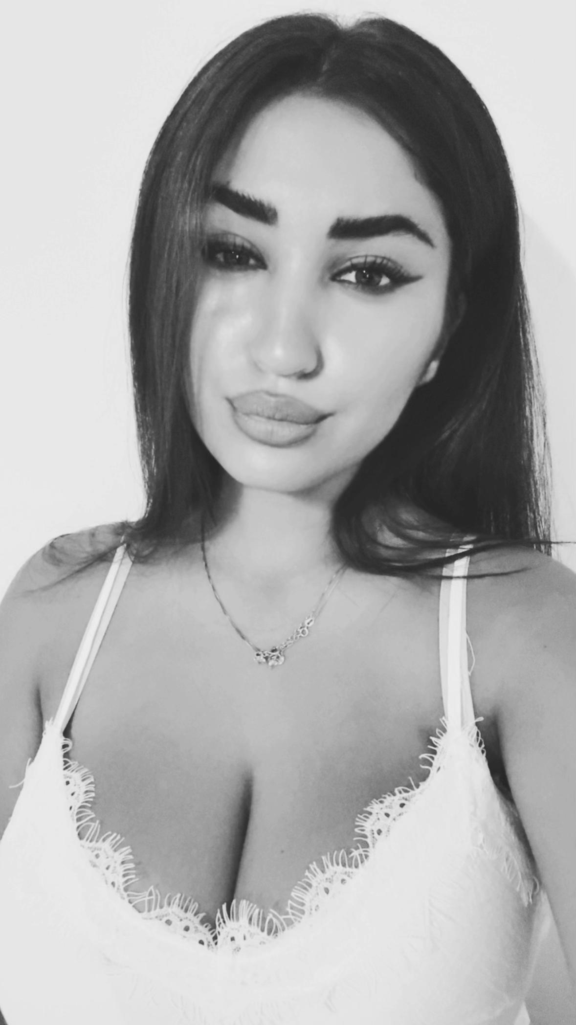 @Xhesika🇦🇱