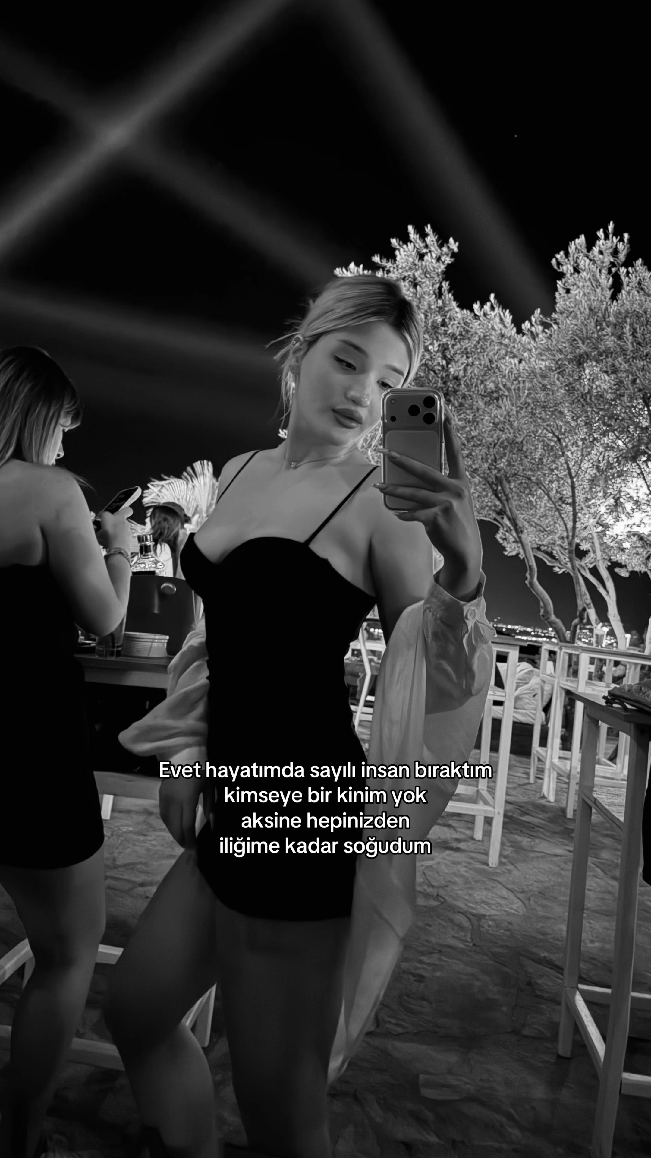 @𝑳𝑨𝑹𝑨 𝑵𝑨𝒁