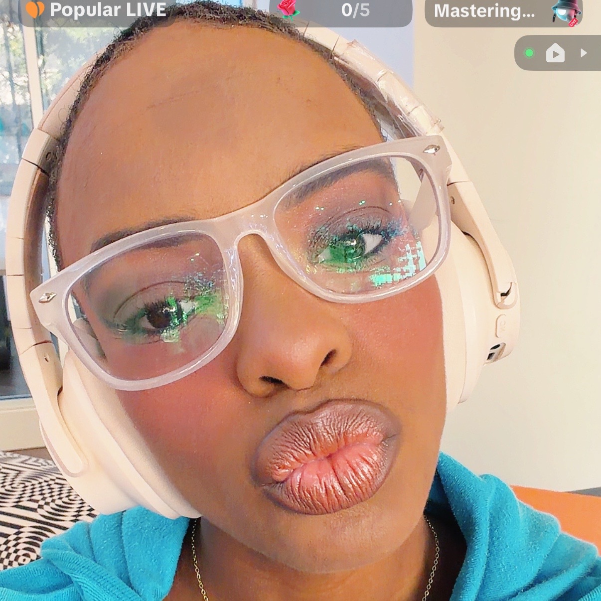 @immaplyboibunny