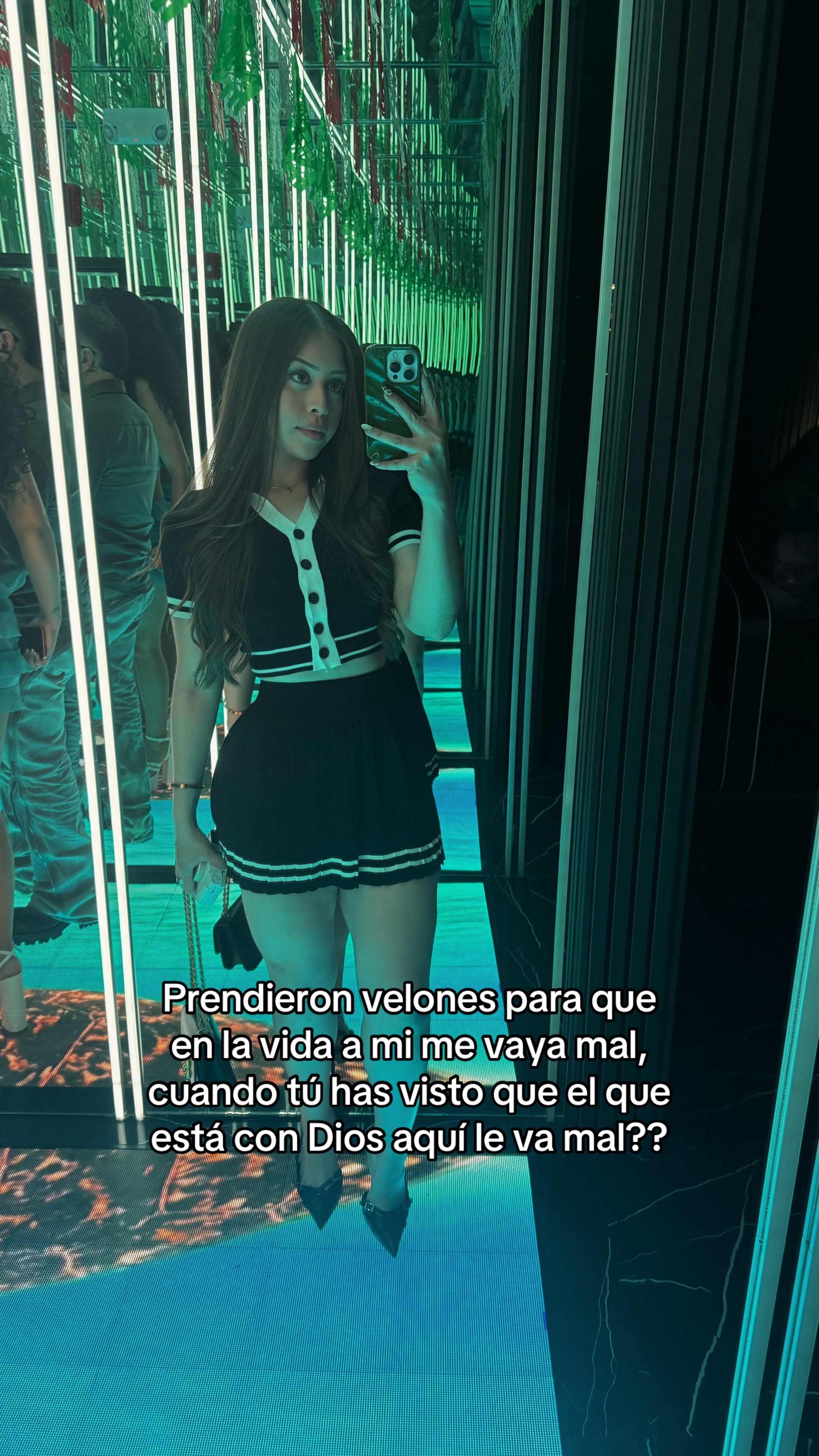 @Yahairaadiiaz