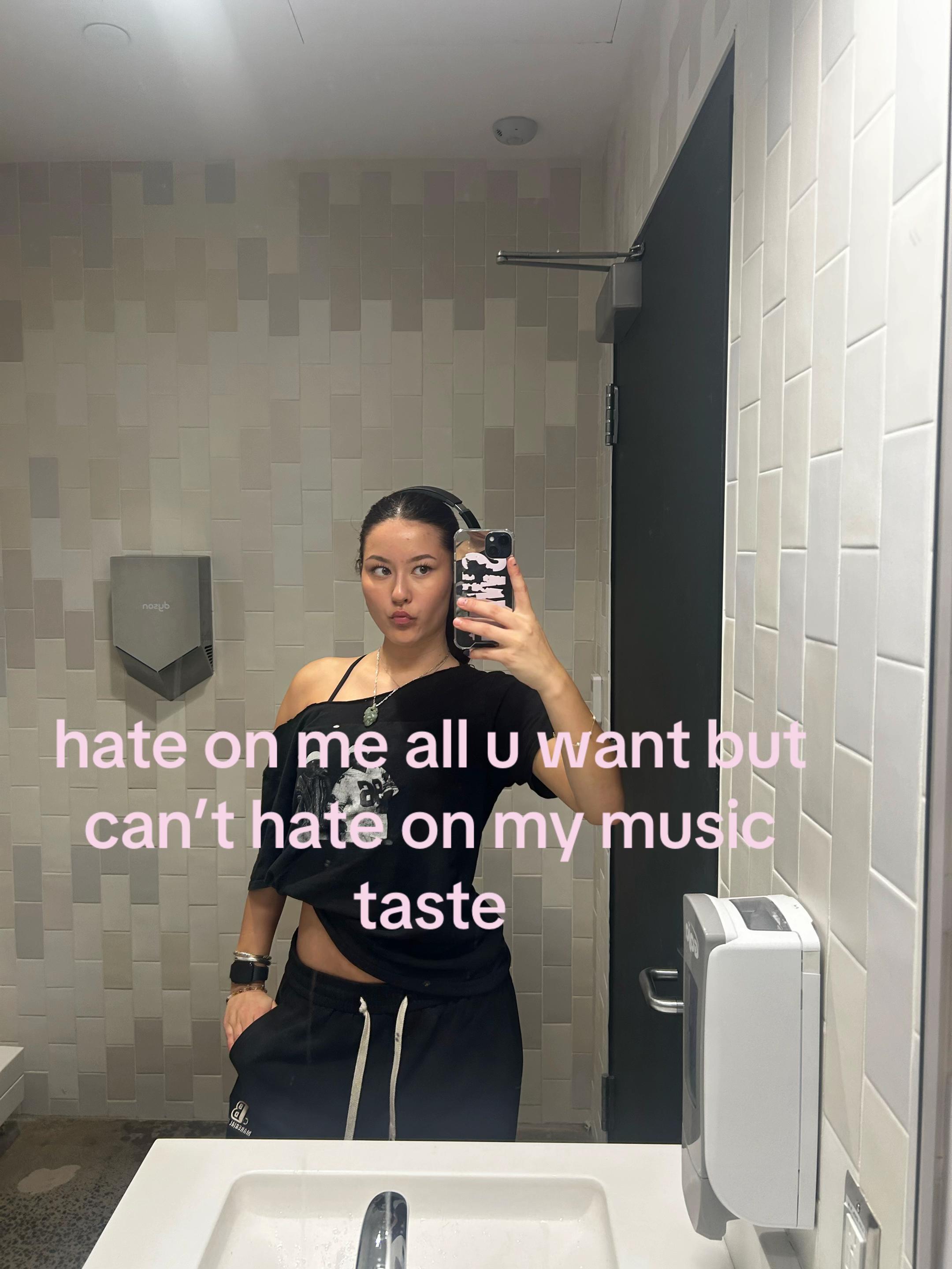 @evelyn