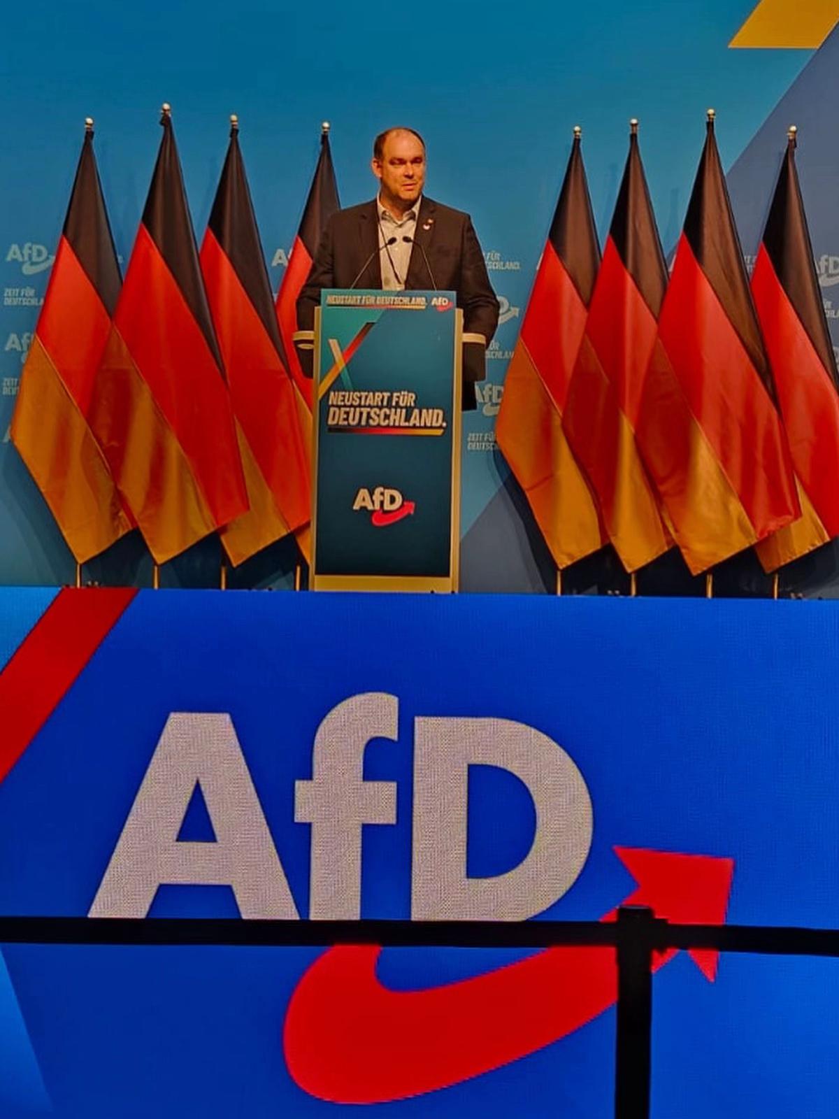 @Stefan Schröder MdB