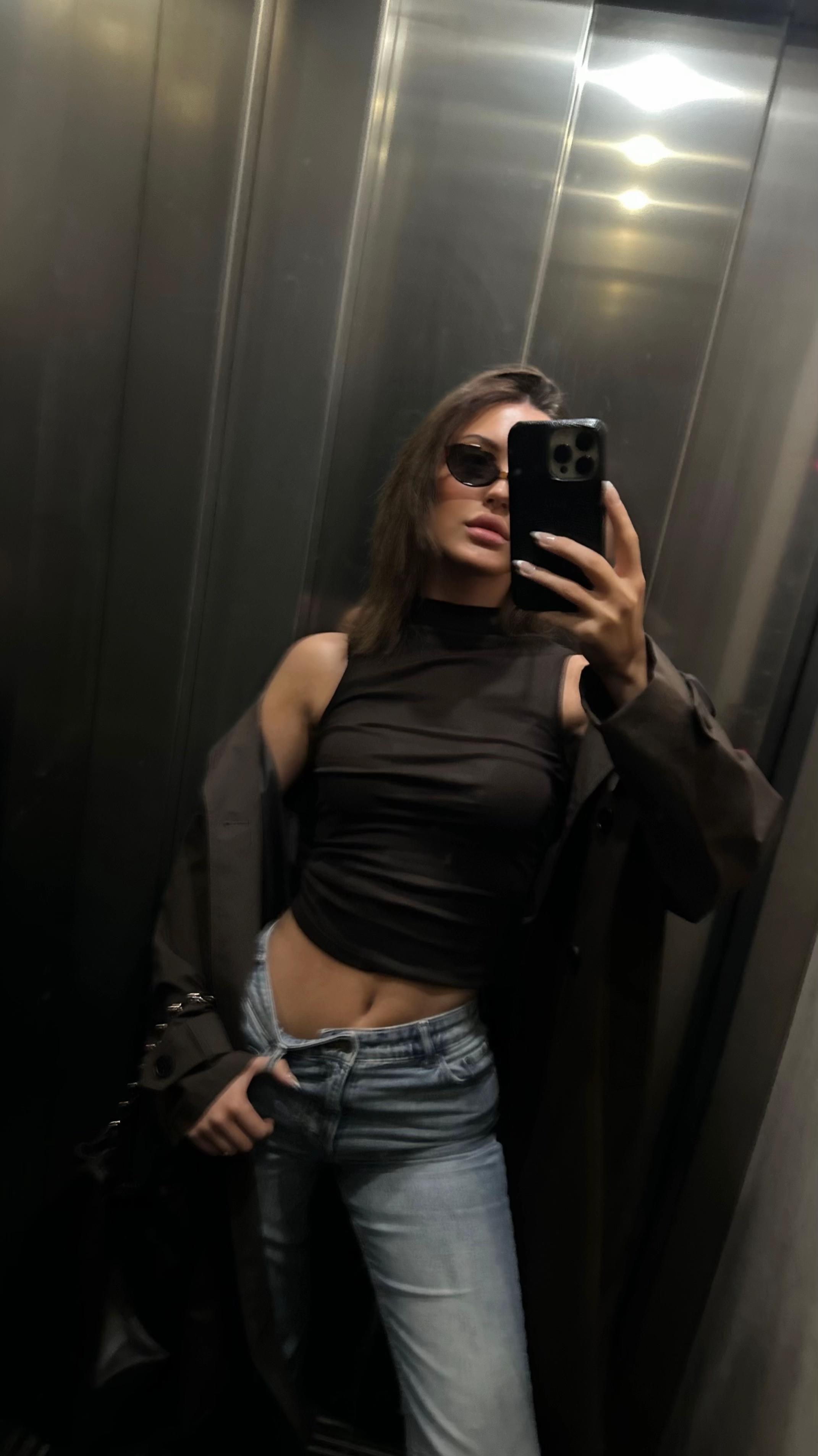 @anafenik