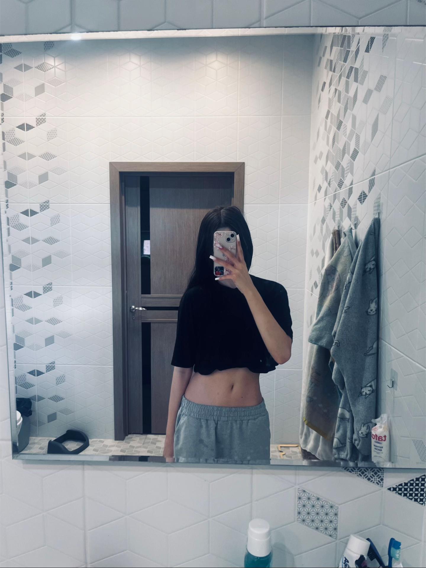 @вика чёрная🪽