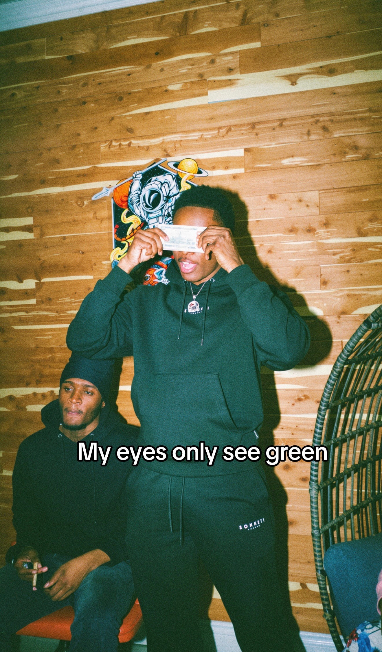@RacksRanitup 💫