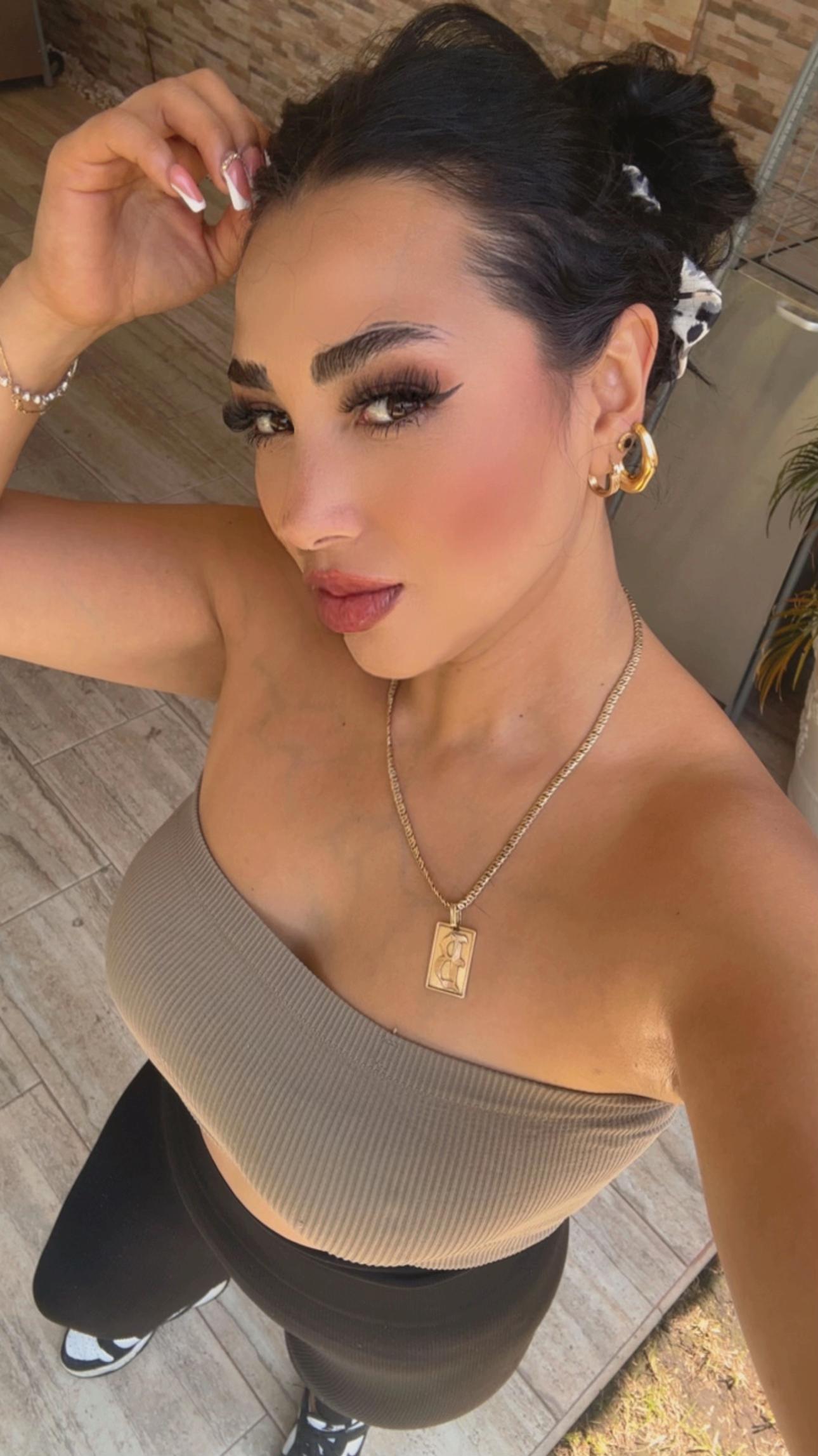 @B.C🧸🧿📿💋