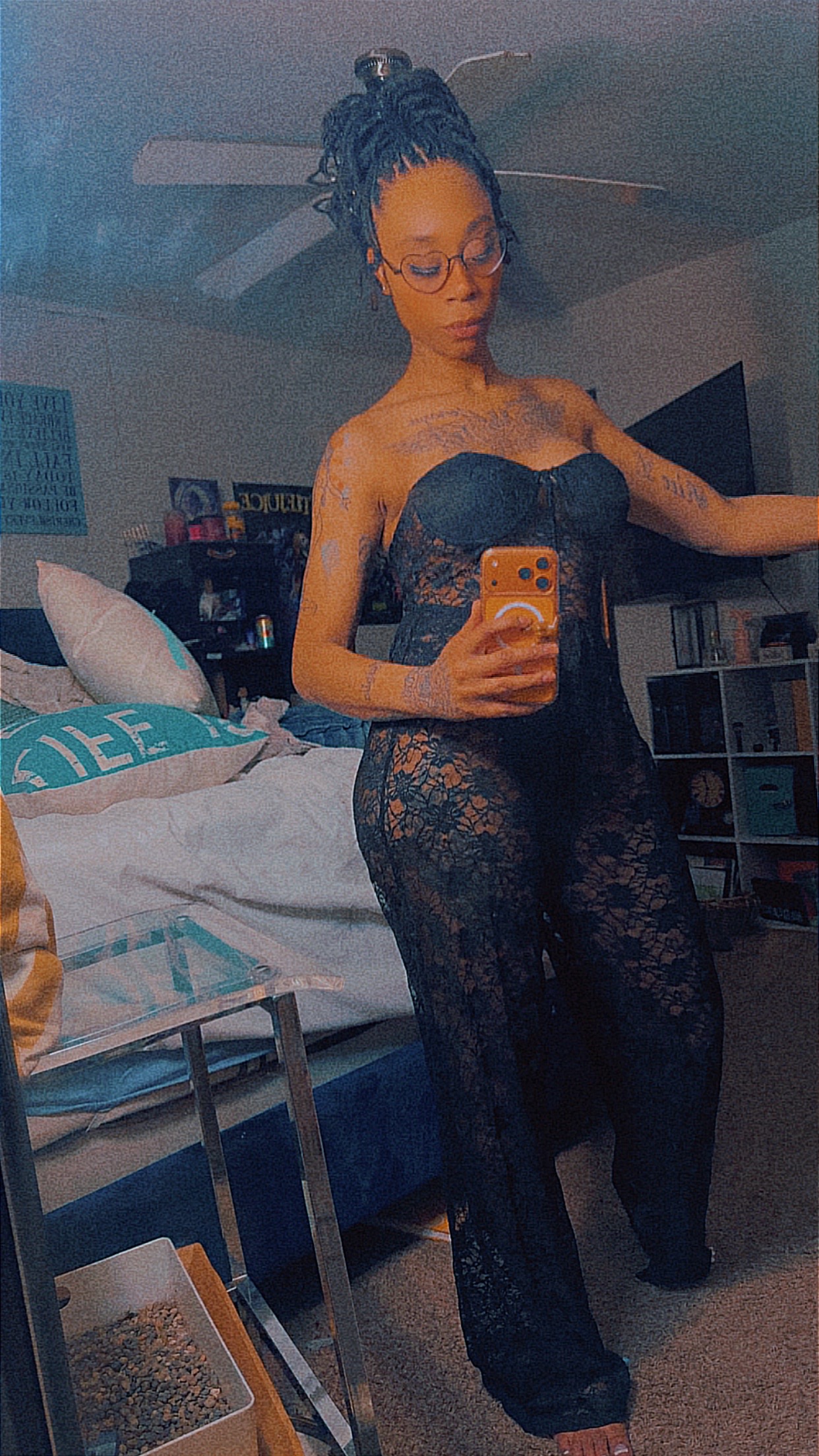 @Chezzie