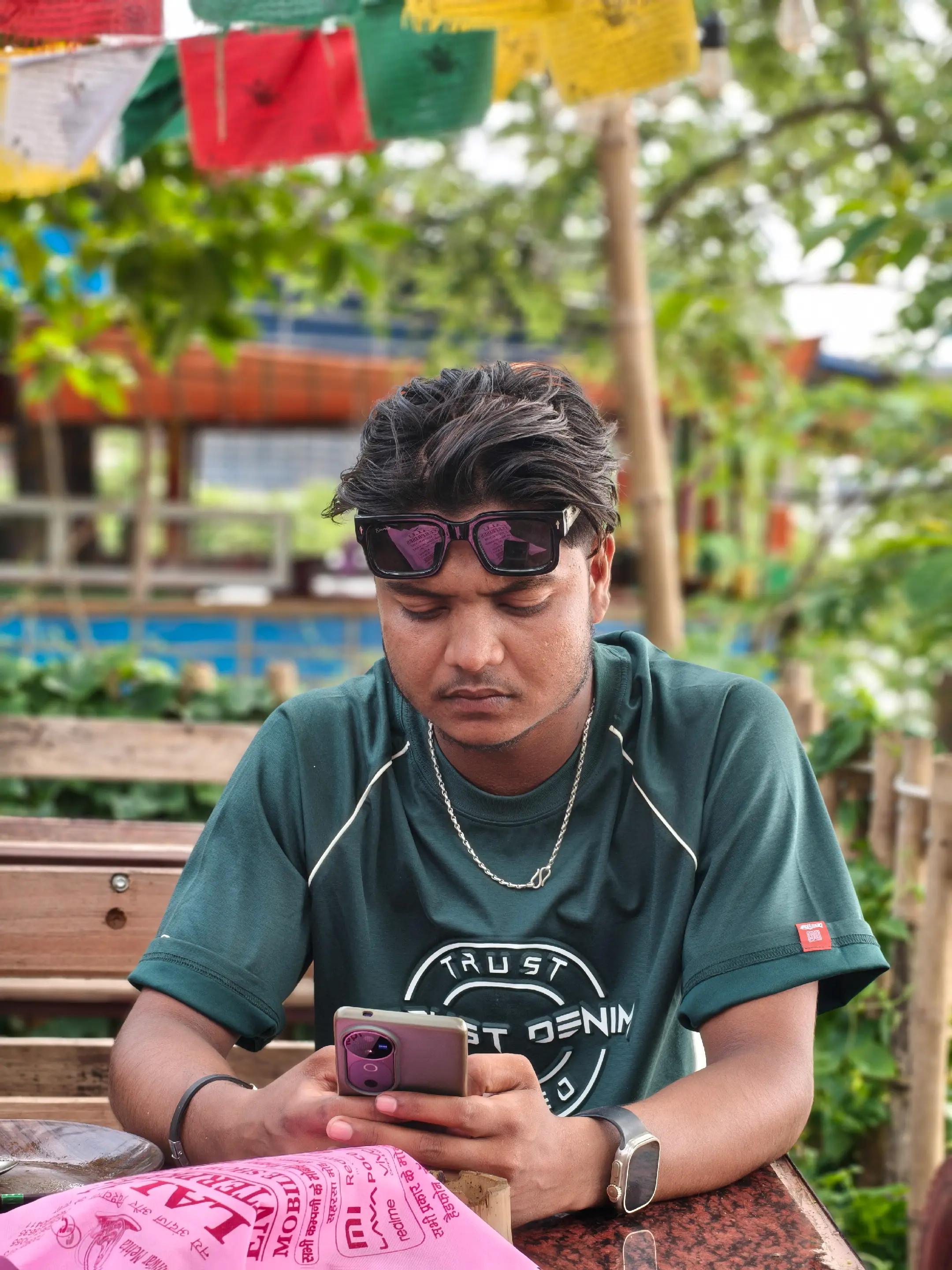 @MR__Khan_07